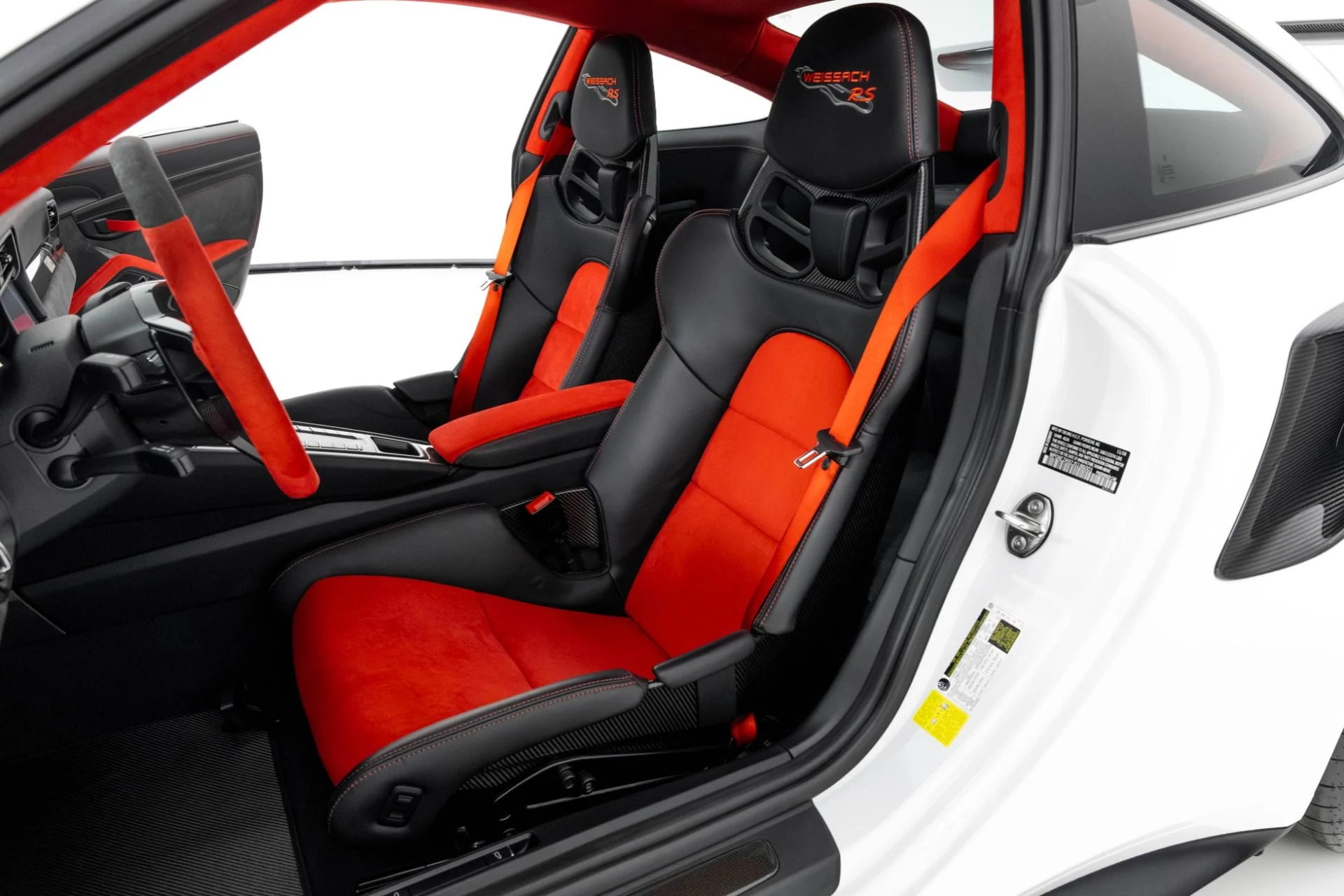 mph014_1710650490_Used_2018_Porsche_911_GT_2_RS_1763501274_efb3eccdbb