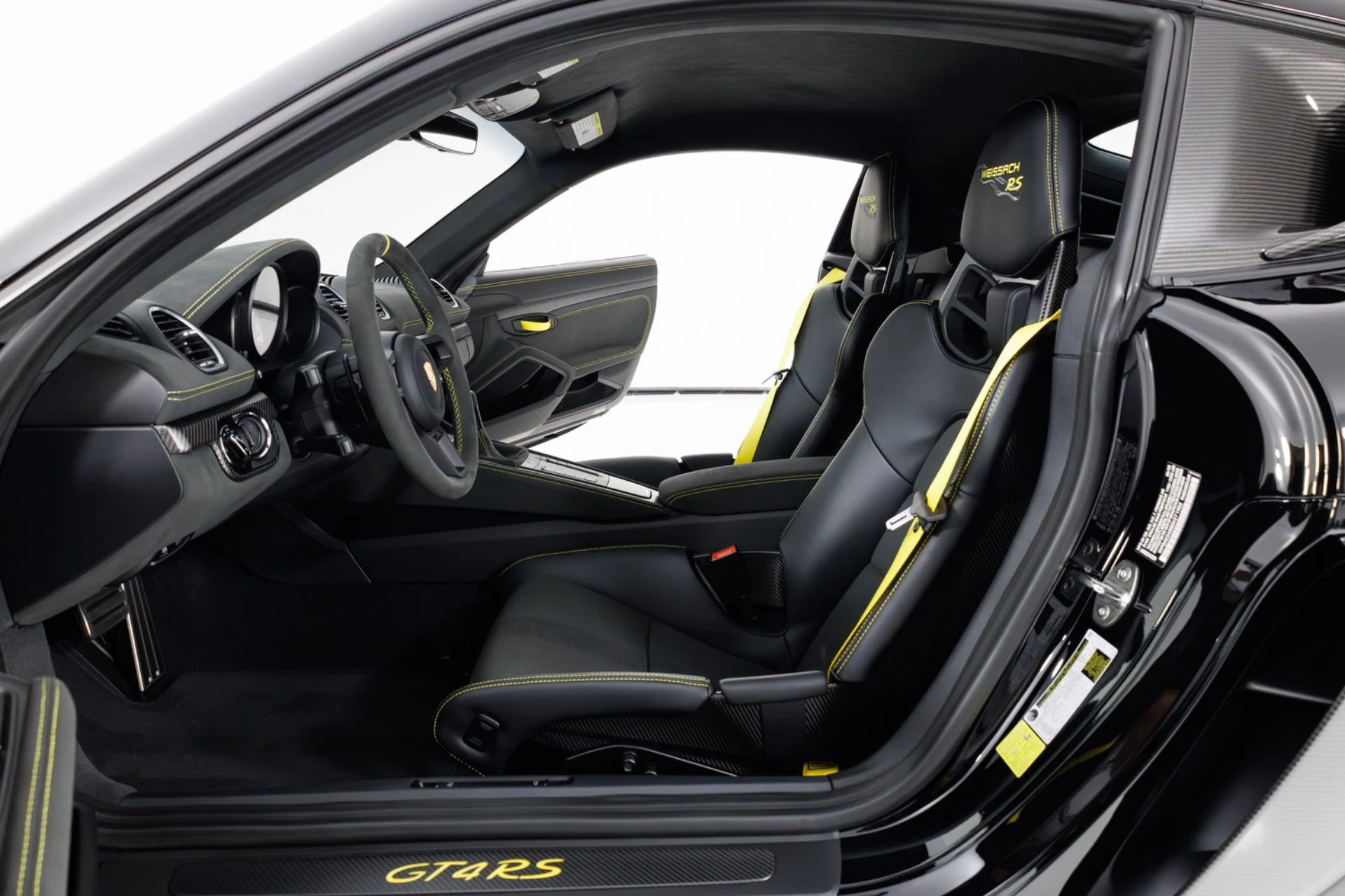 mph014_171265808_Used_2025_Porsche_718_Cayman_GT_4_RS_1774365214_cddb25c18a