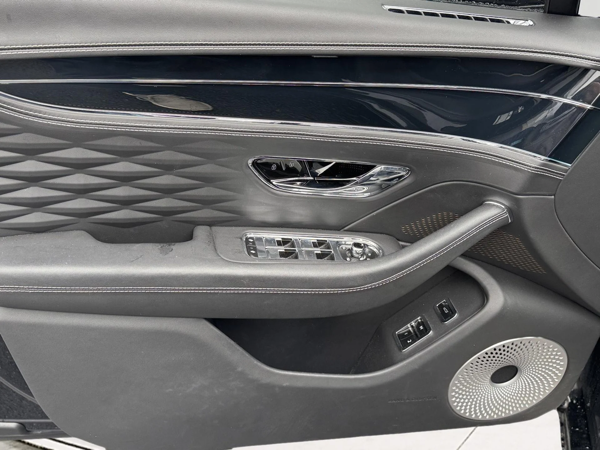 mph014_1717545753_e6f7d90996909b7a446ac8d6a7a75d7d_8b3fe8063e