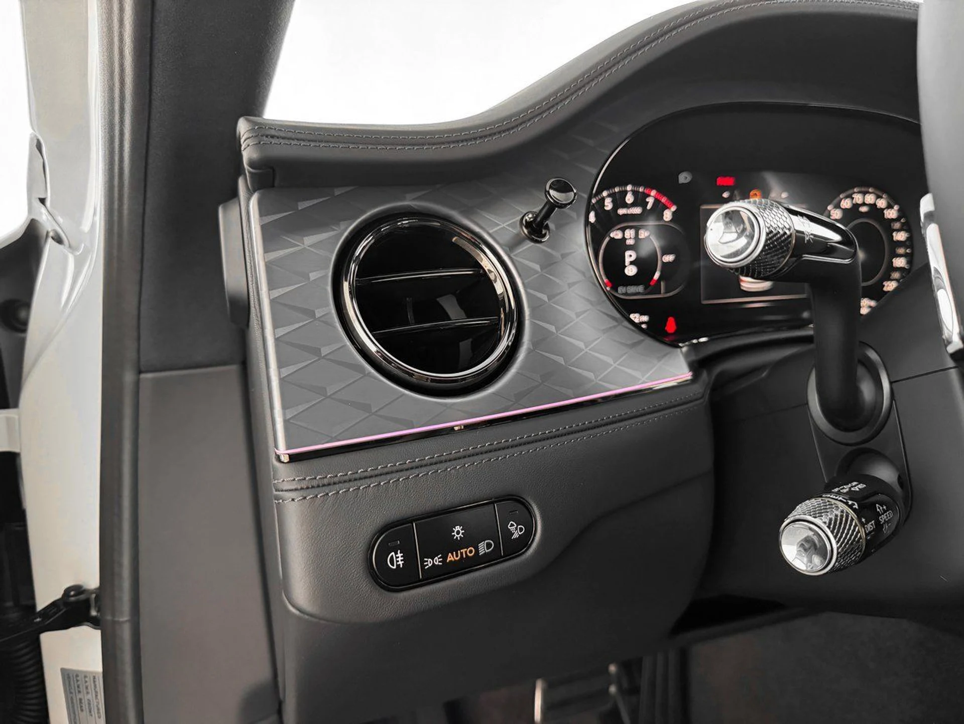 mph014_172246110_7082924d8d77d2a95784ee6b77acc226x_14b70d55ac