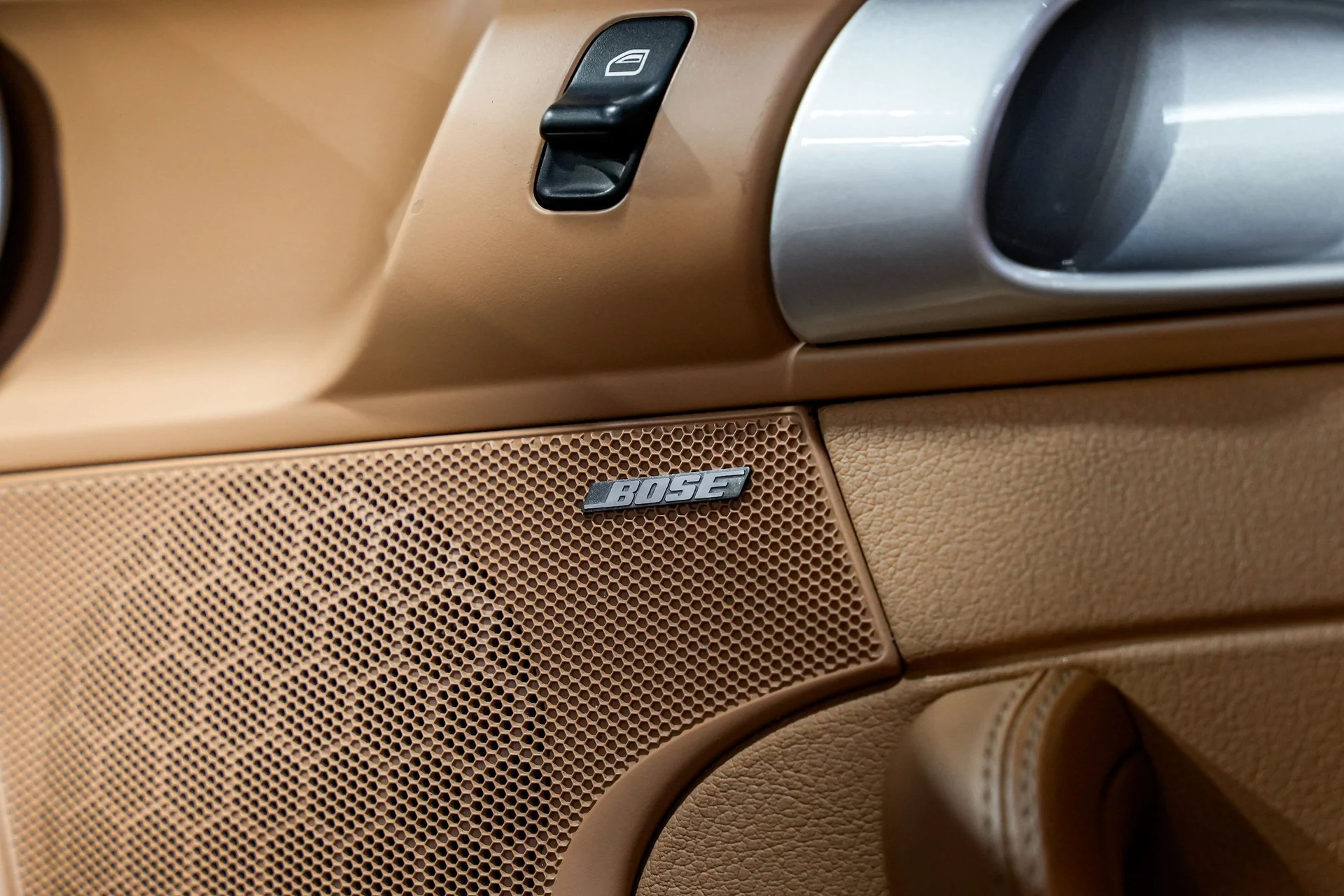 mph014_1728465438_cf41aaf403a26bbd4e7678a41cb5787ax_ef98b52336