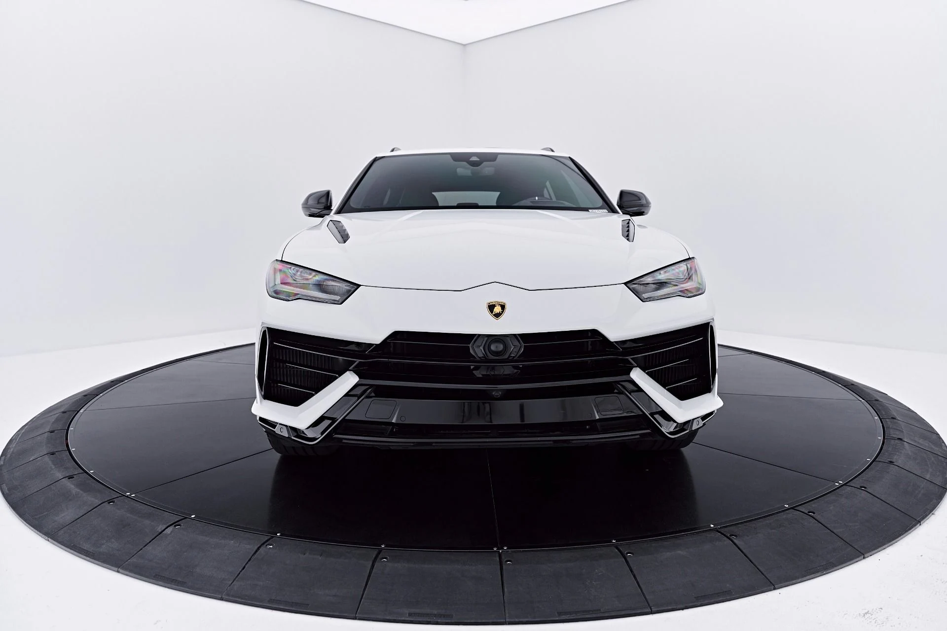 mph014_1730104089_Used_2023_Lamborghini_Urus_S_1784684432_738fcffe0e