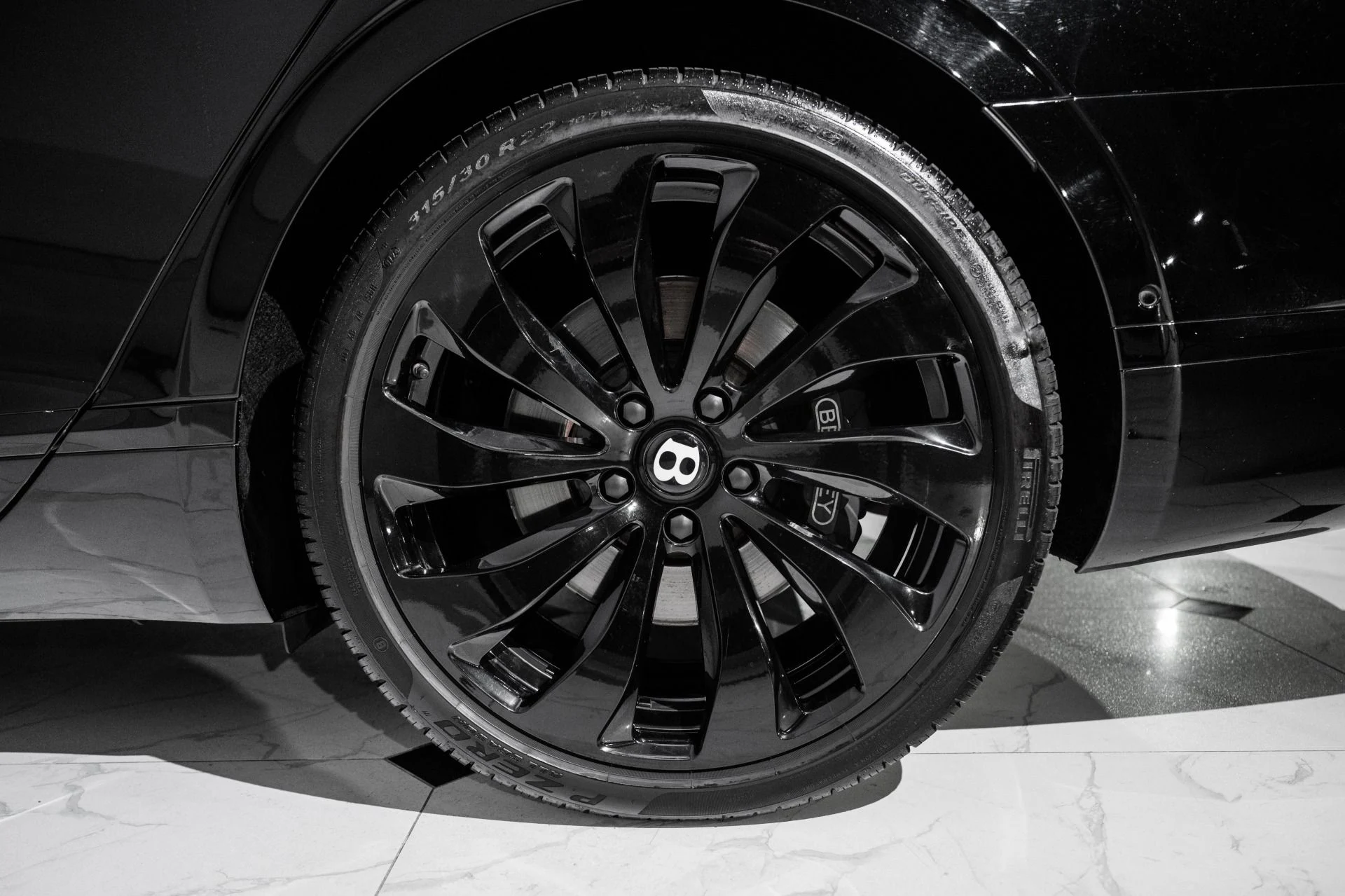 mph014_1734071023_Used_2022_Bentley_Flying_Spur_V8_1761057059_f29a411124