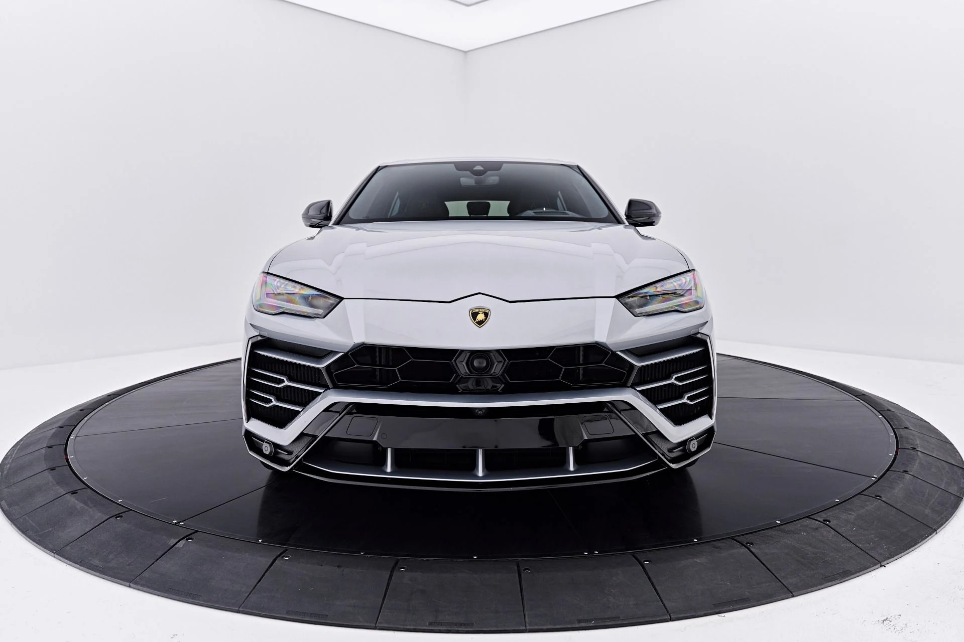 mph014_1737257720_Used_2021_Lamborghini_Urus_1788457861_ade1e96417