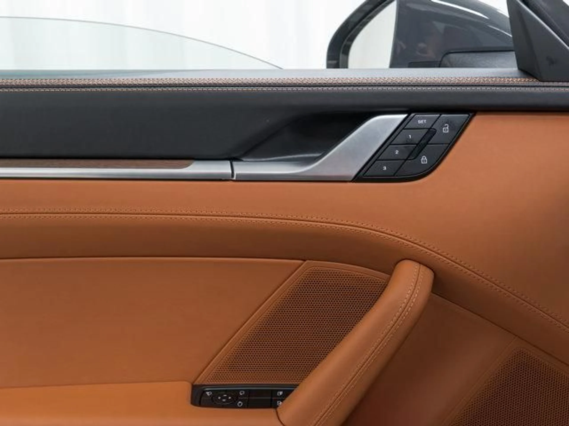 mph014_173749287_7_Foloc_Q3wd_Dds_Di_M74_Qh5_V8xi_Cs_bdf1817a43