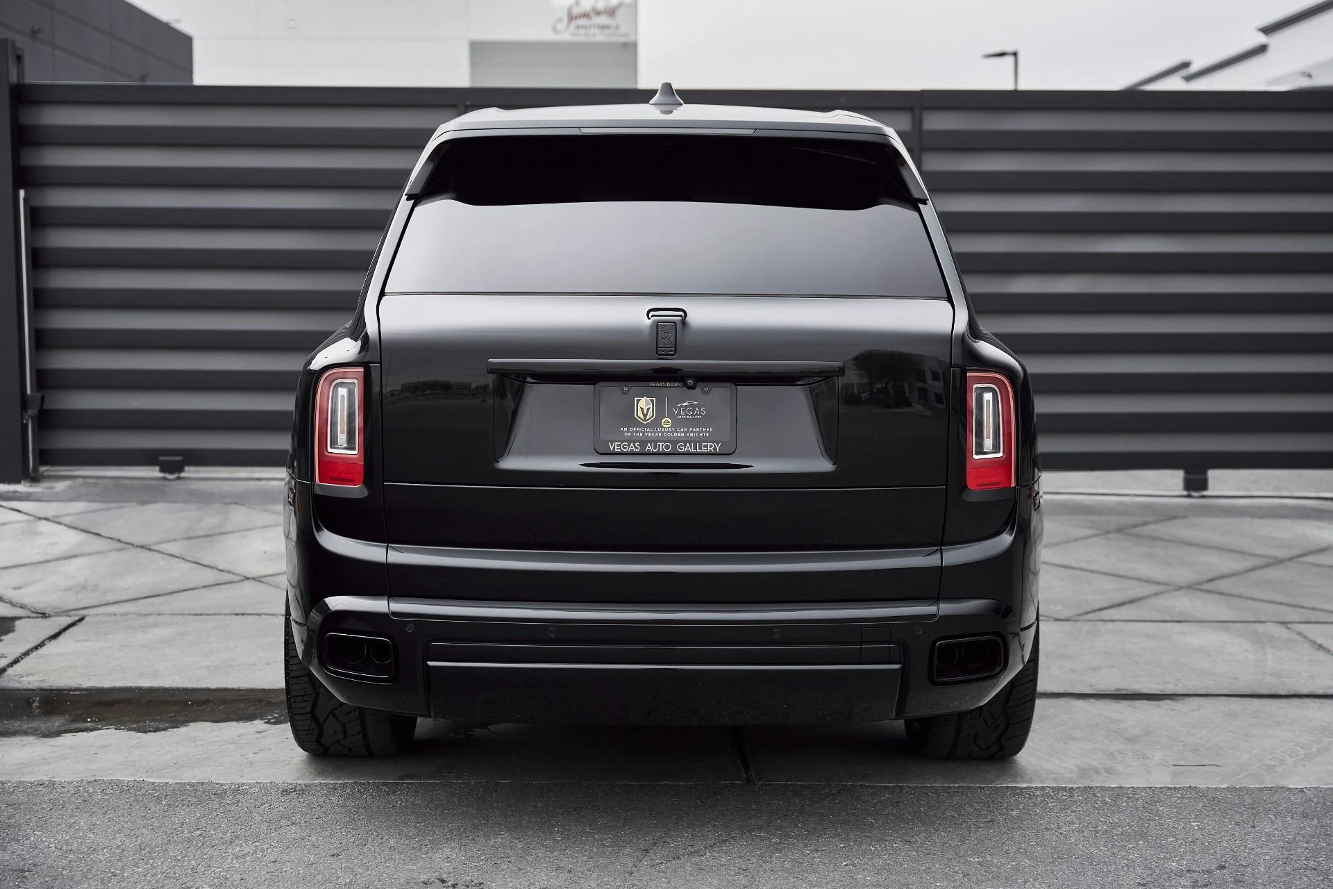 mph014_1738012250_Used_2019_Rolls_Royce_Cullinan_Base_1767201641_448aa75e89