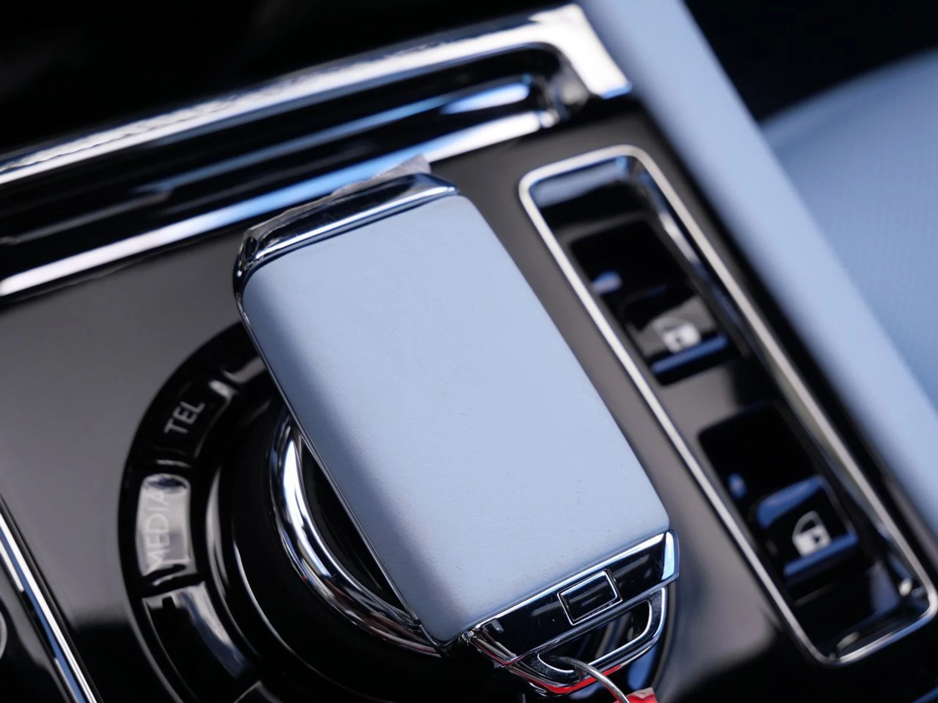 mph014_174677616_5388c0965bd0f5e3c183236382a61c57x_cfcdfe51b3