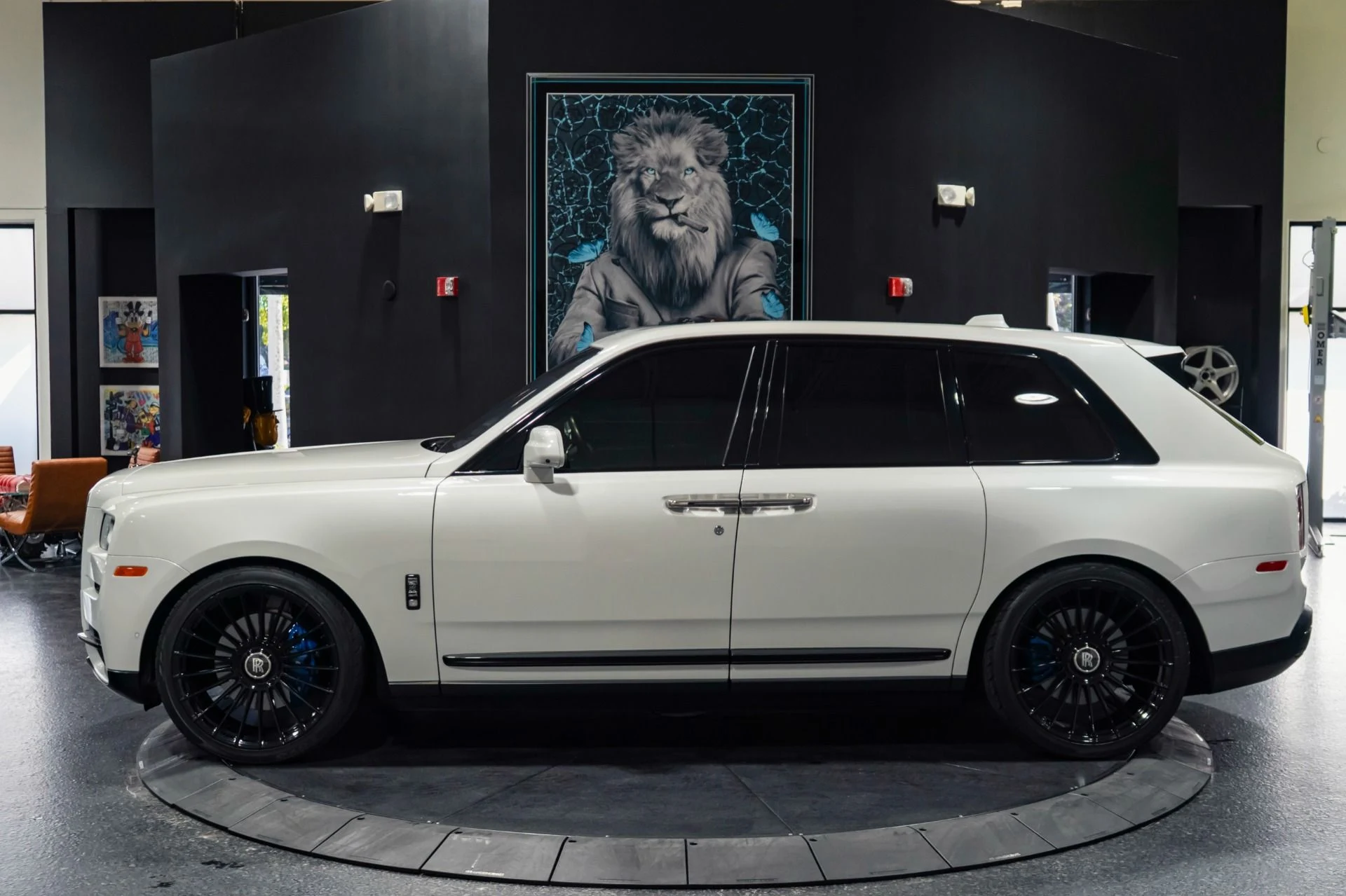 mph014_1750855755_Used_2021_Rolls_Royce_Black_Badge_Cullinan_Black_Badge_Provenance_2027_1771275656_e206407945