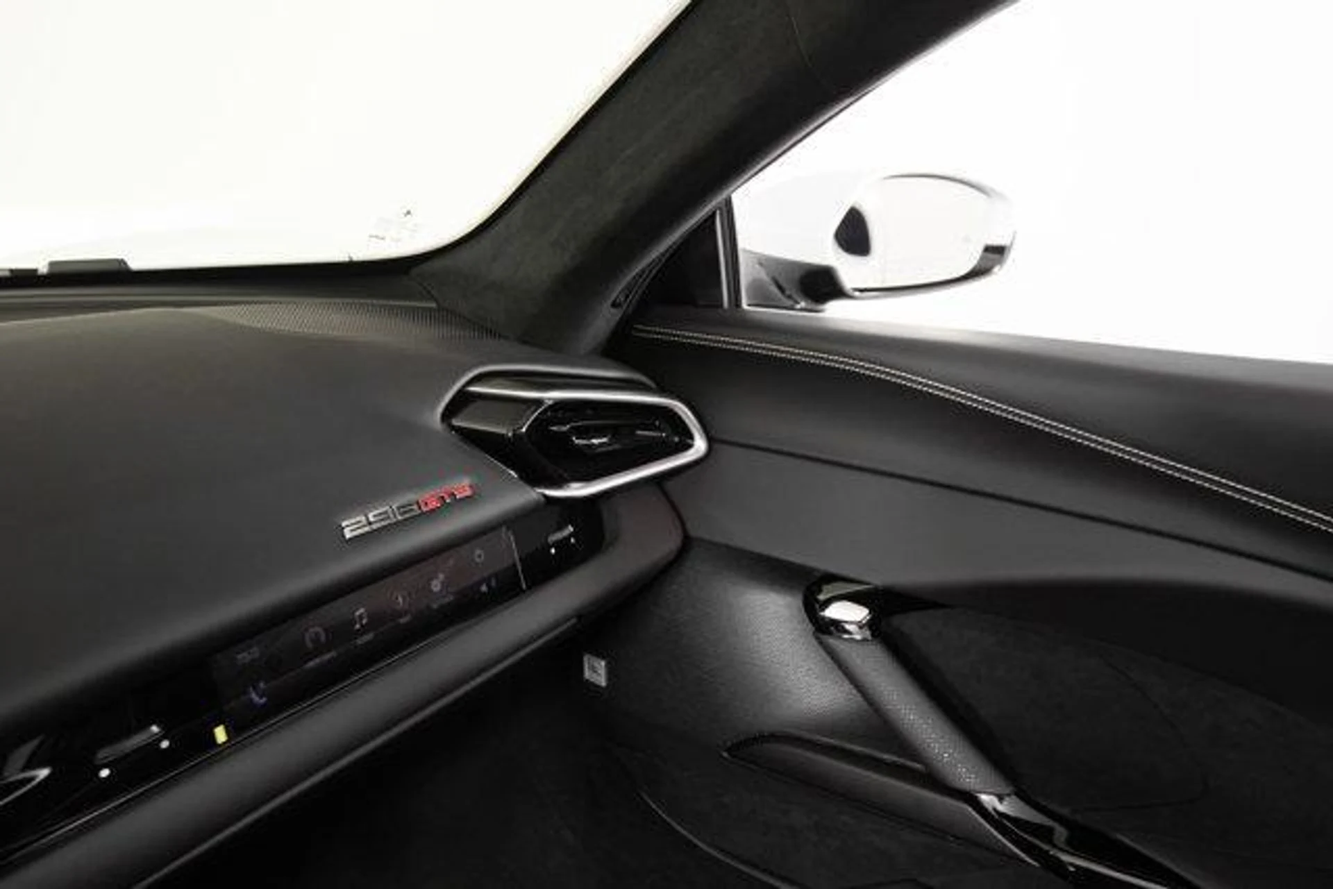 mph014_1765414961_w_O_Rf5f6_RSU_Ts4_Qbro_H_Kht4kn_Wd_Y_1b2805eeff