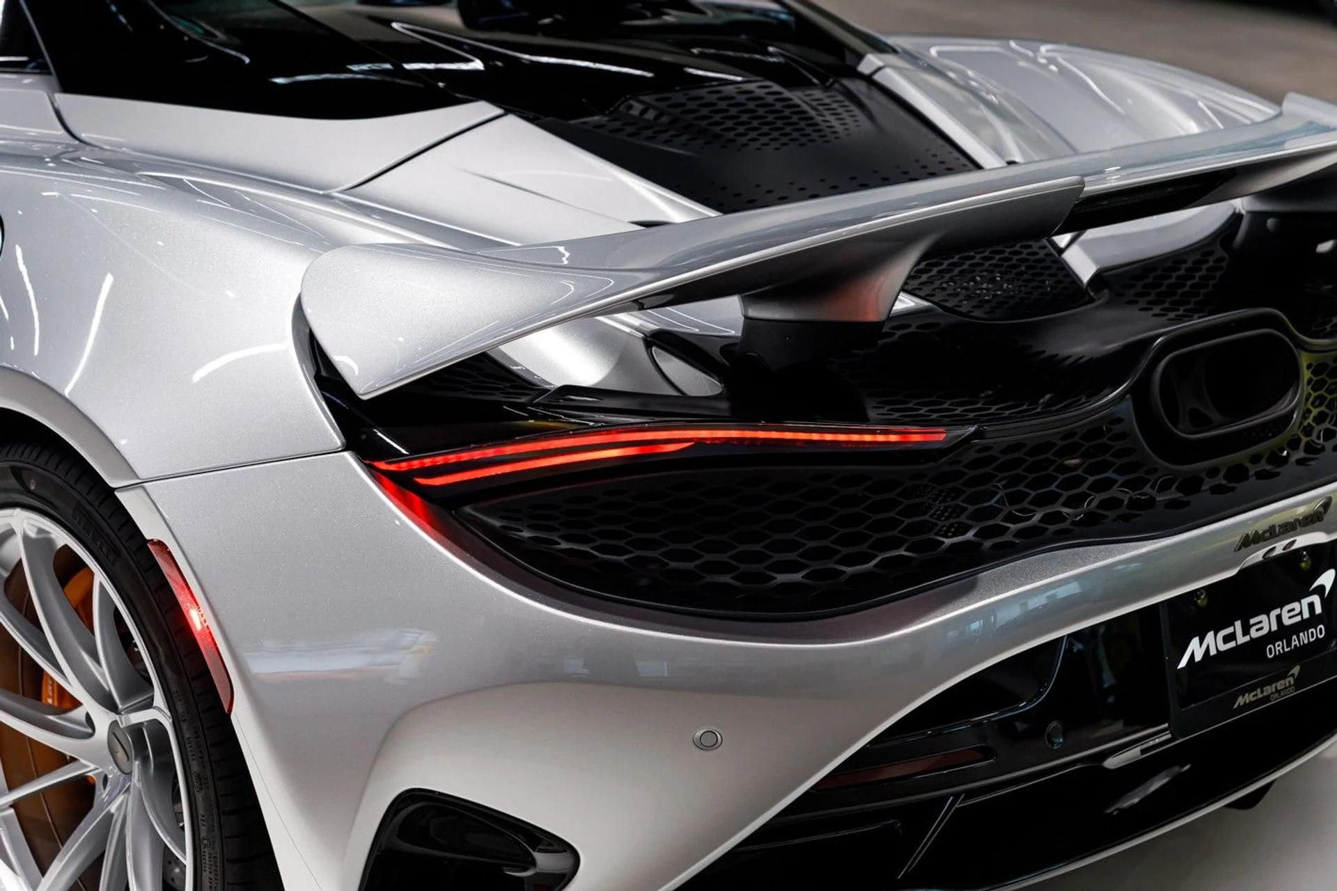 mph014_1766847854_629_p15_l_4ed882bbc2