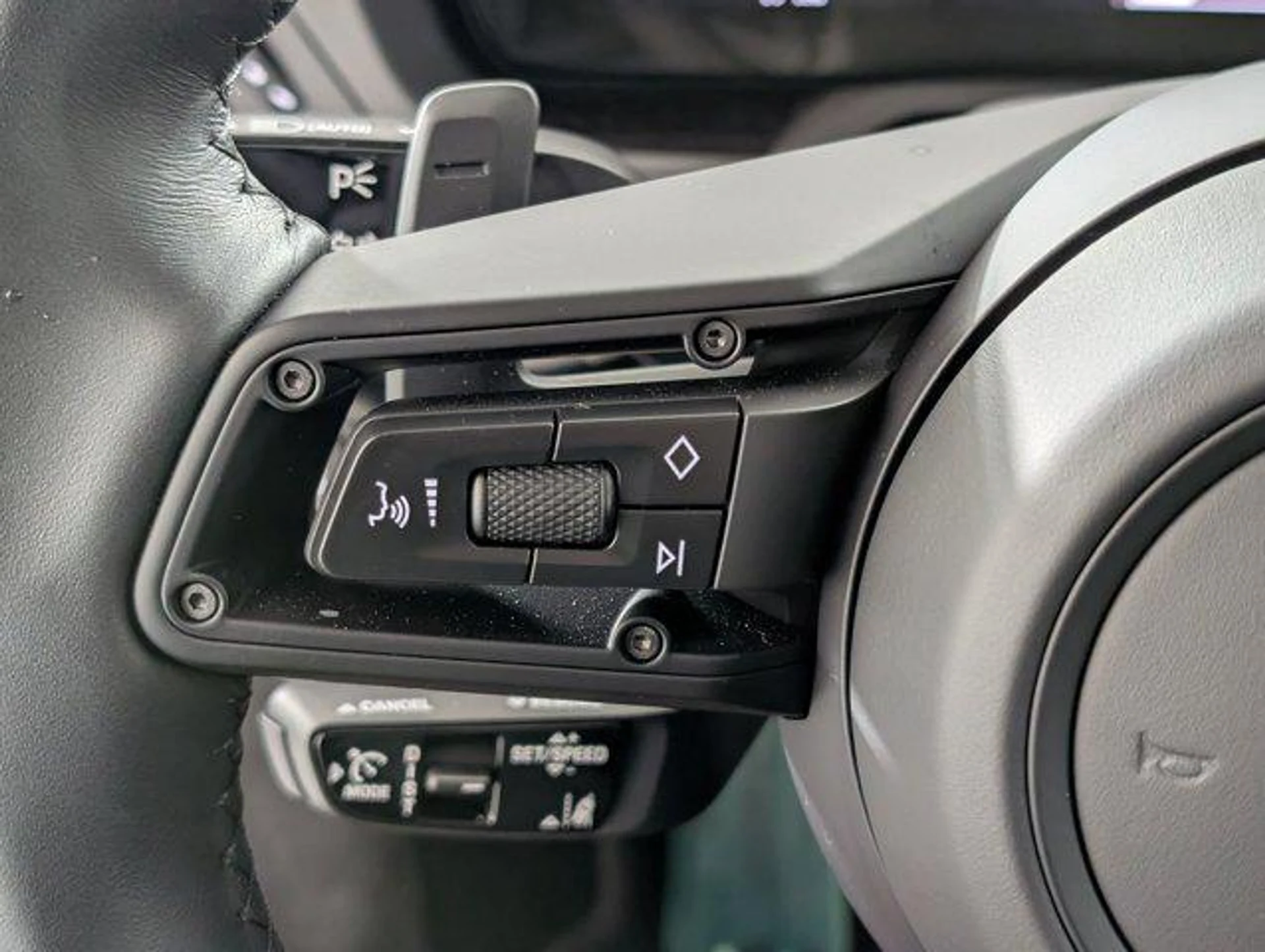 mph014_1767104249_Xxb_U_2_S_Kl_ef_I1_P_Hvot0_Ihr_DL_8_53d63ca366