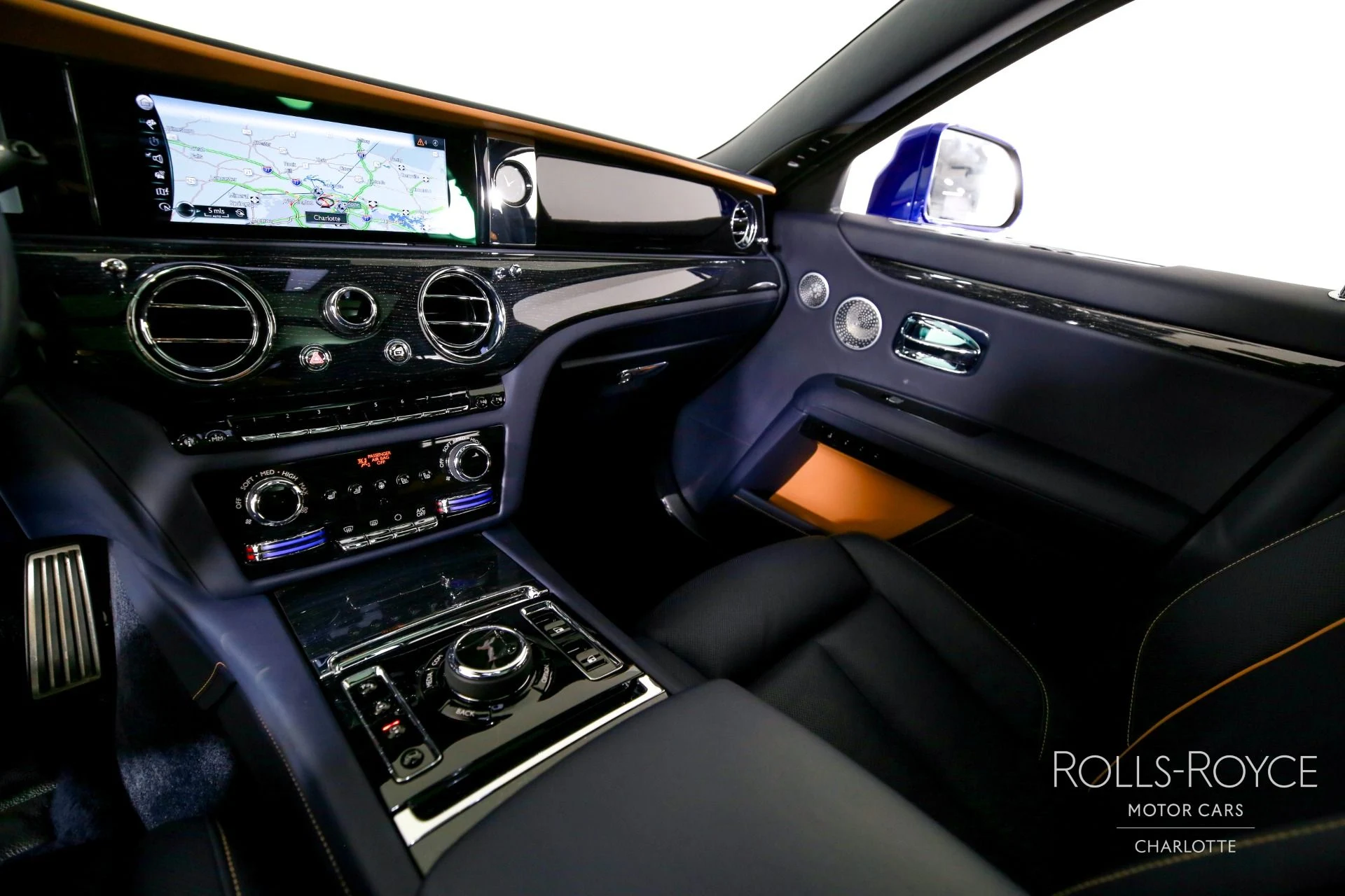 mph014_1772977605_Used_2022_Rolls_Royce_Ghost_1751579647_24797cdf60
