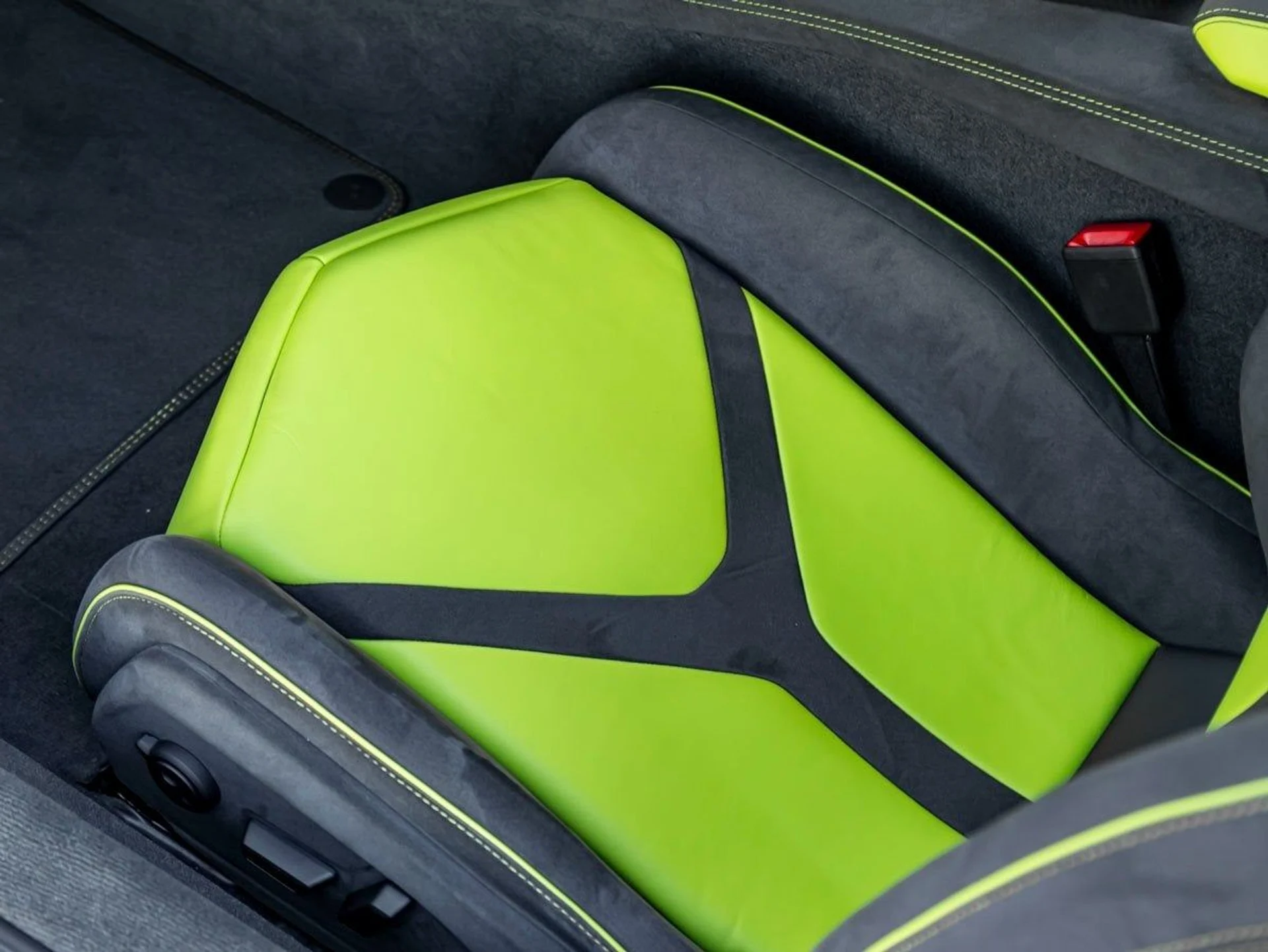 mph014_177333976_15_5999ea7630