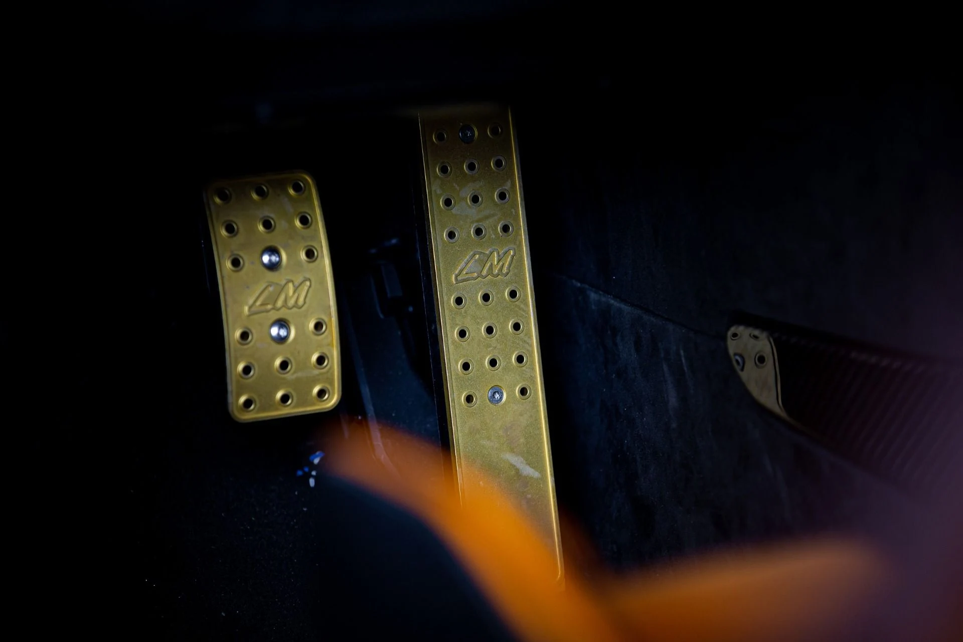 mph014_1778242598_323_p15_l_2428a67251