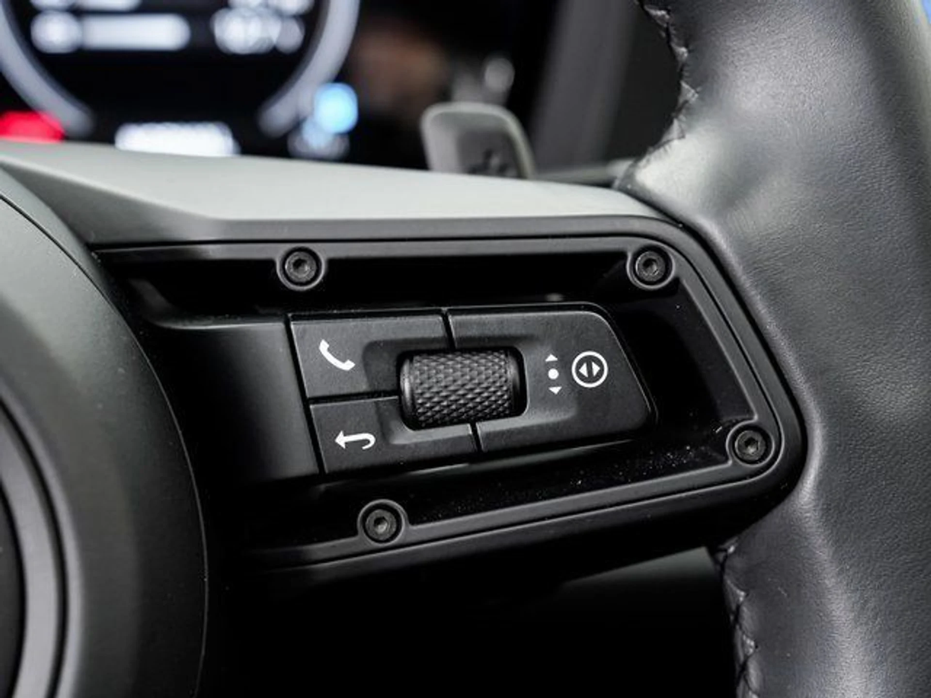 mph014_1782637296_795a11c9cbbc4478b8c26d9e62579f2b_9b162886c4