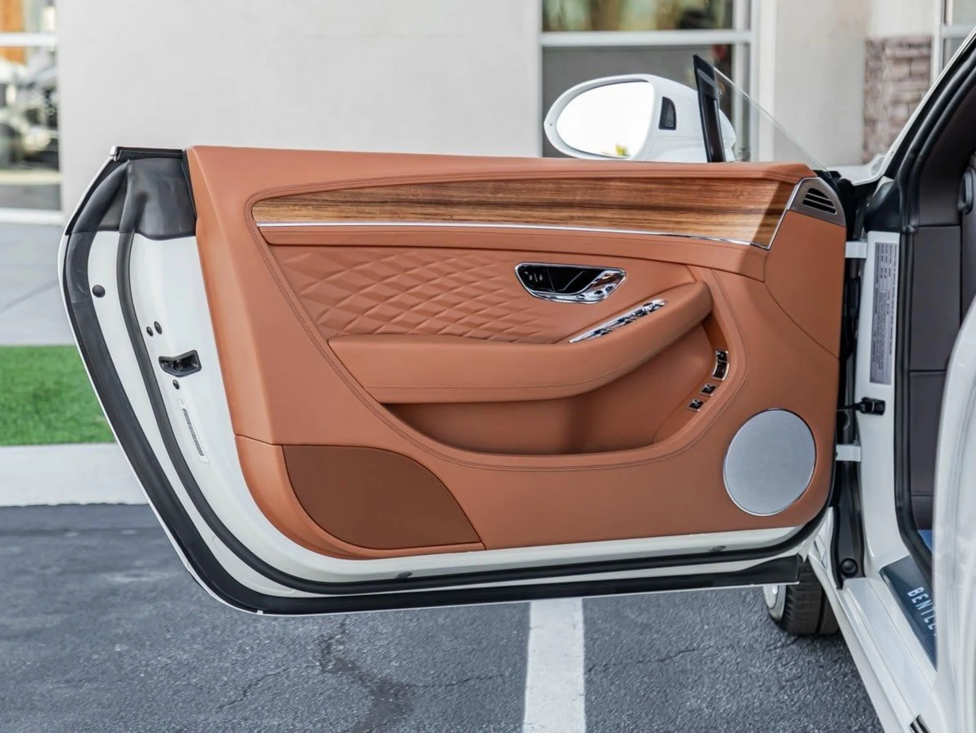 mph014_1786658591_15_2d6c9fa5ae