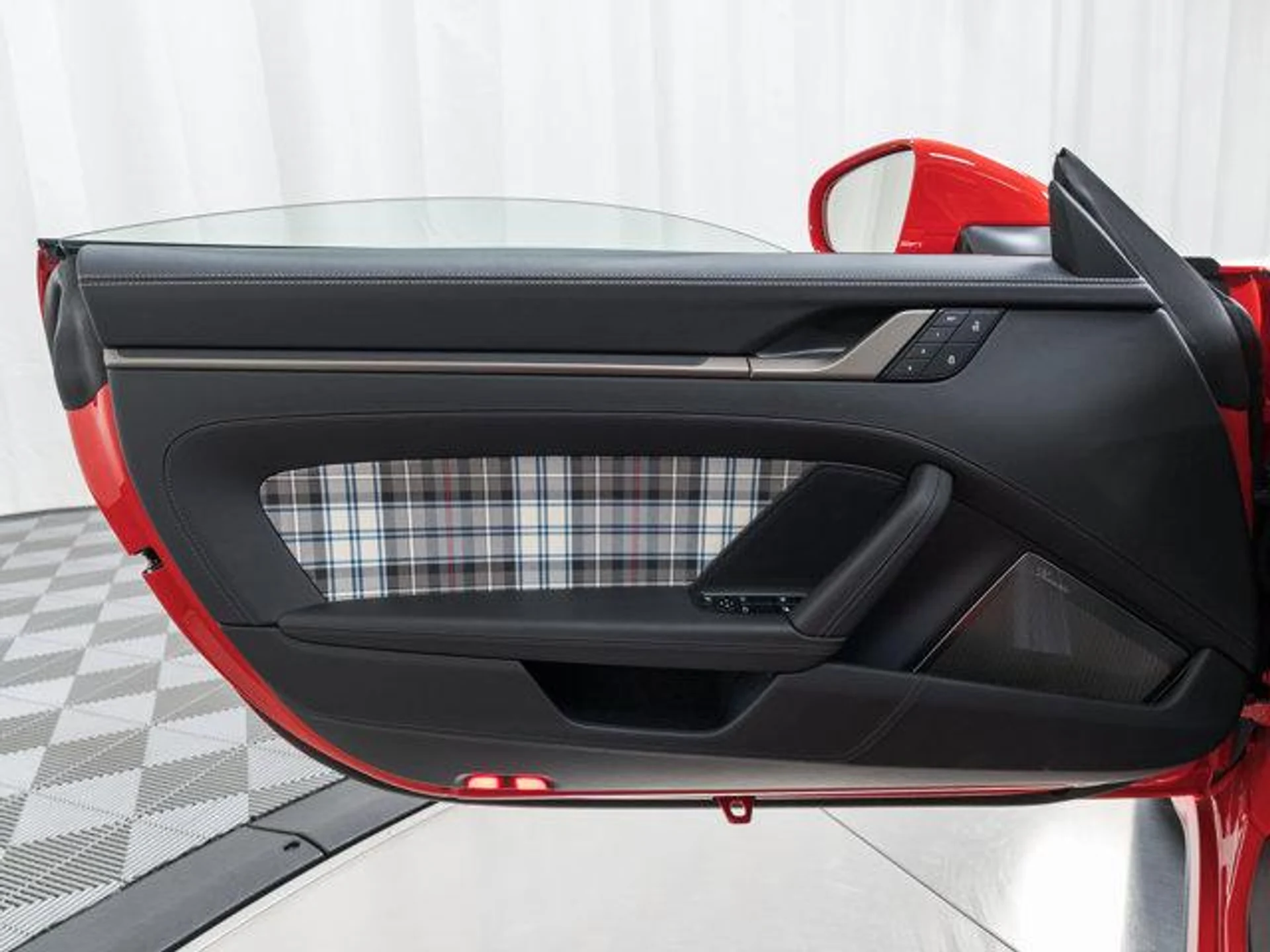 mph014_1790027983_xg8_Rf_NPUPR_Tb_TFN_Sv6_L_Xjf1v5_A_d806a033f1