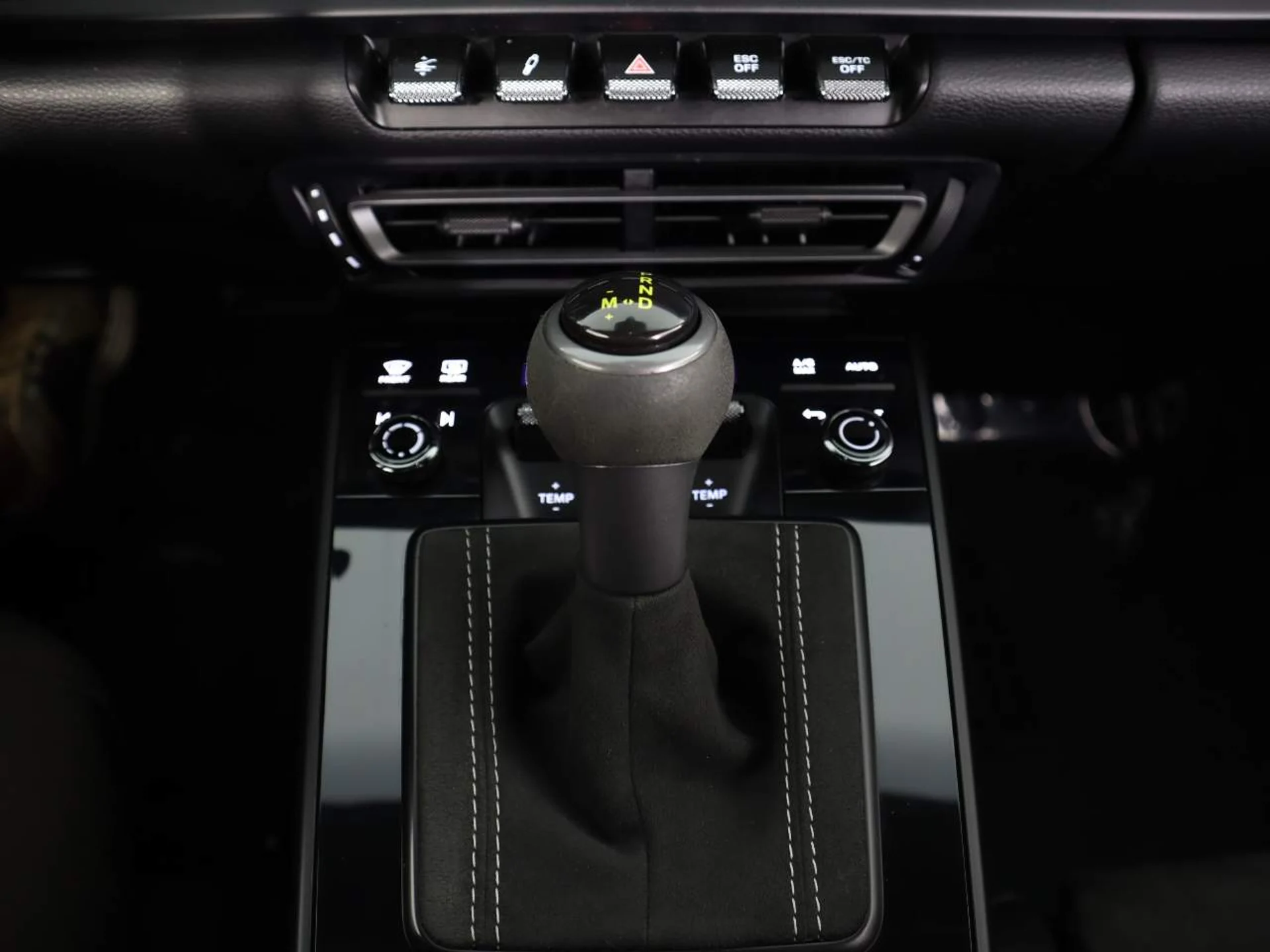 mph014_1802413212_4d671d92a182f4b22babacd4599d9fa0_7711b92a40