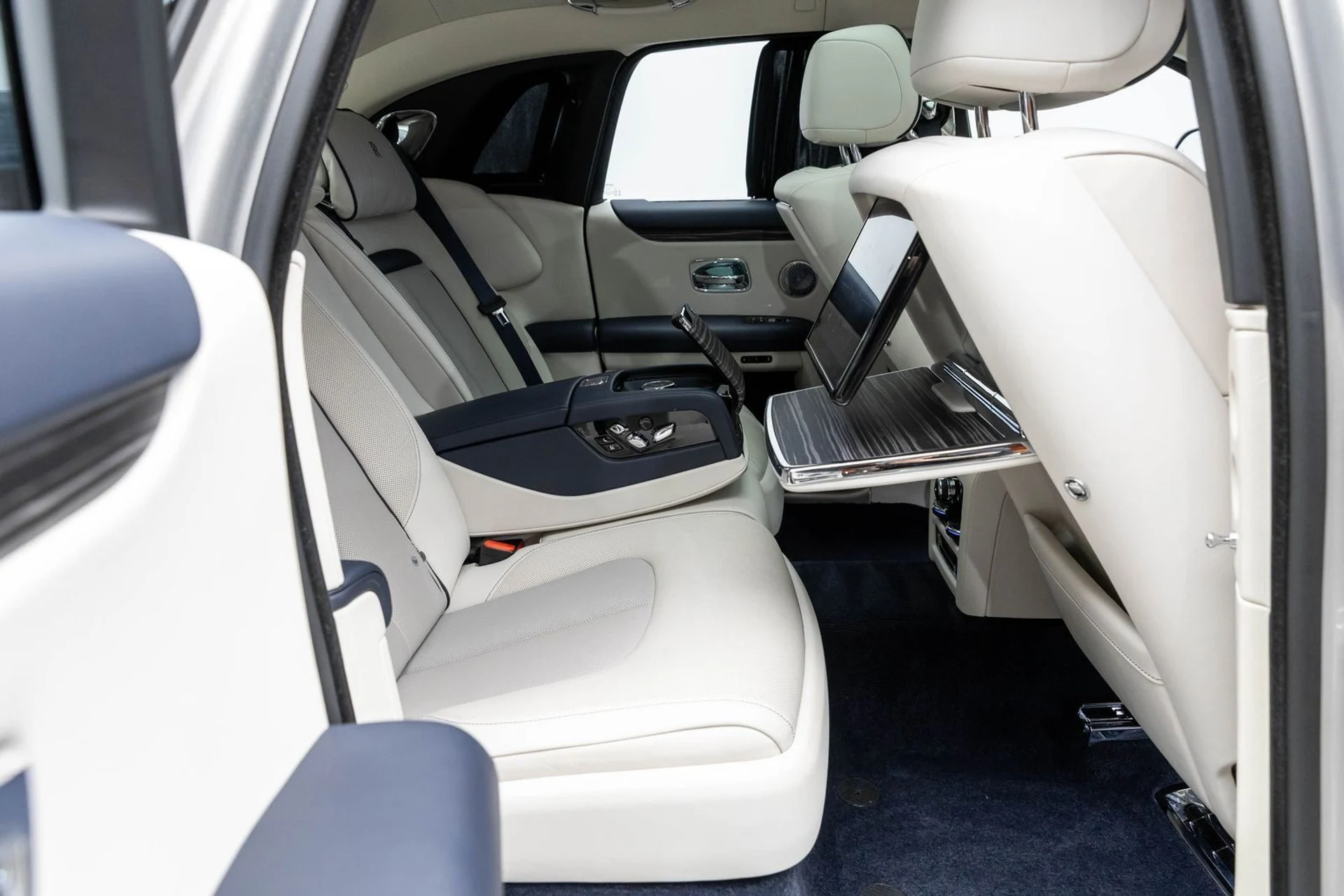 mph014_1815475284_15_935c21565c