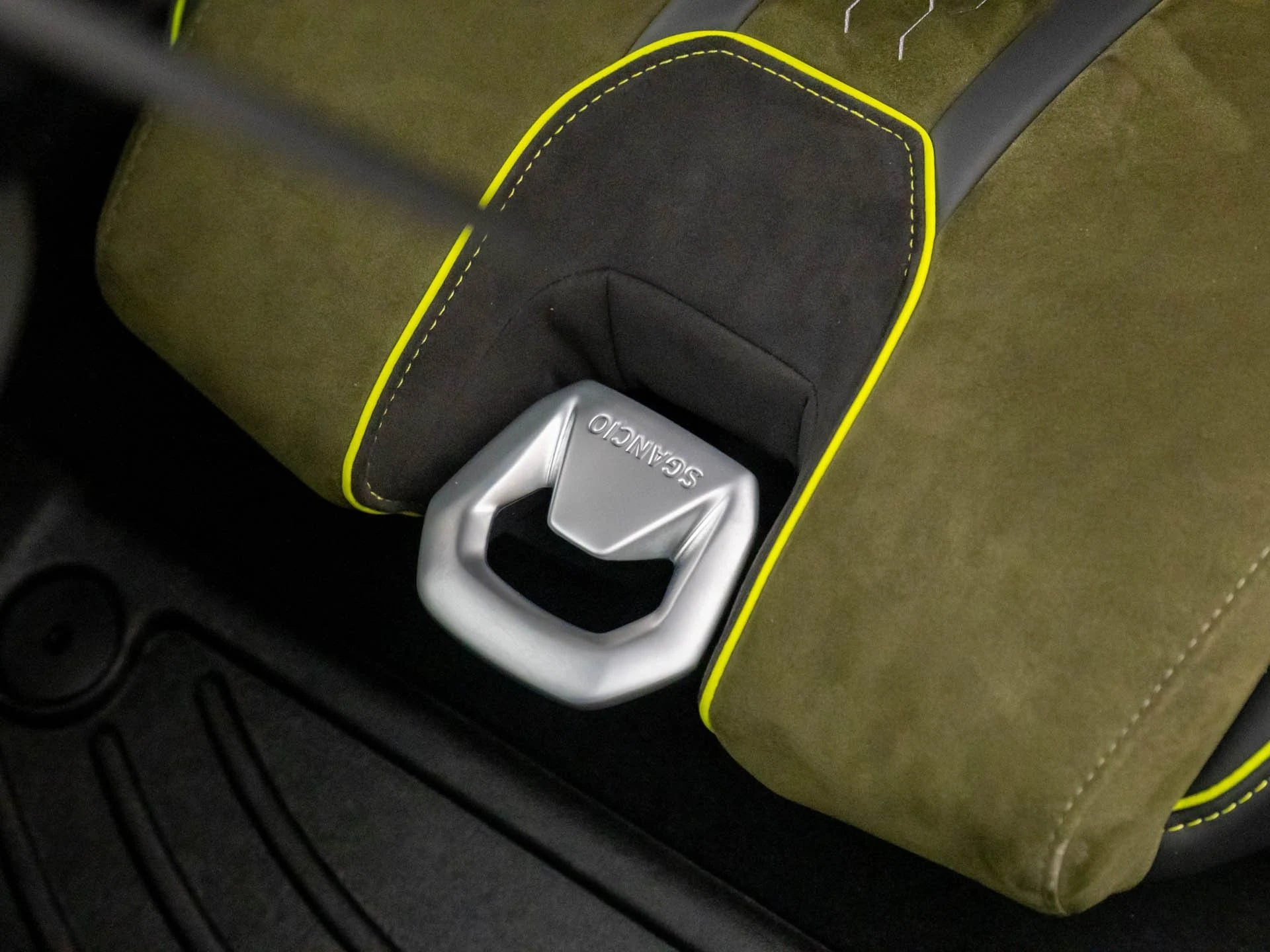 mph014_1816439304_3bb2e22f6b365f4be14b64c32ef14726x_3e38d5a0f8