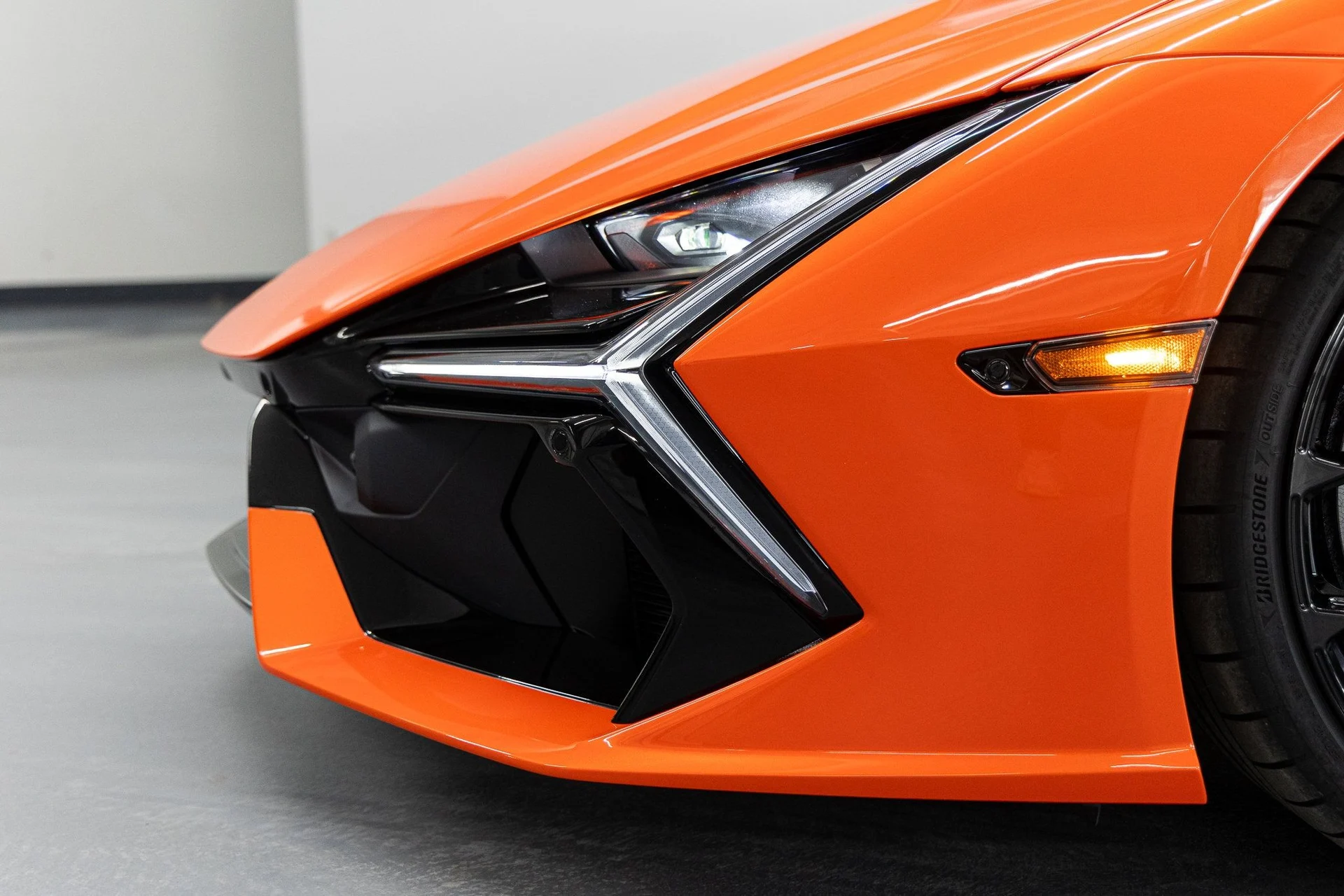 mph014_1819035127_33952df7e8763ea1a928366726ebf231x_375e930010