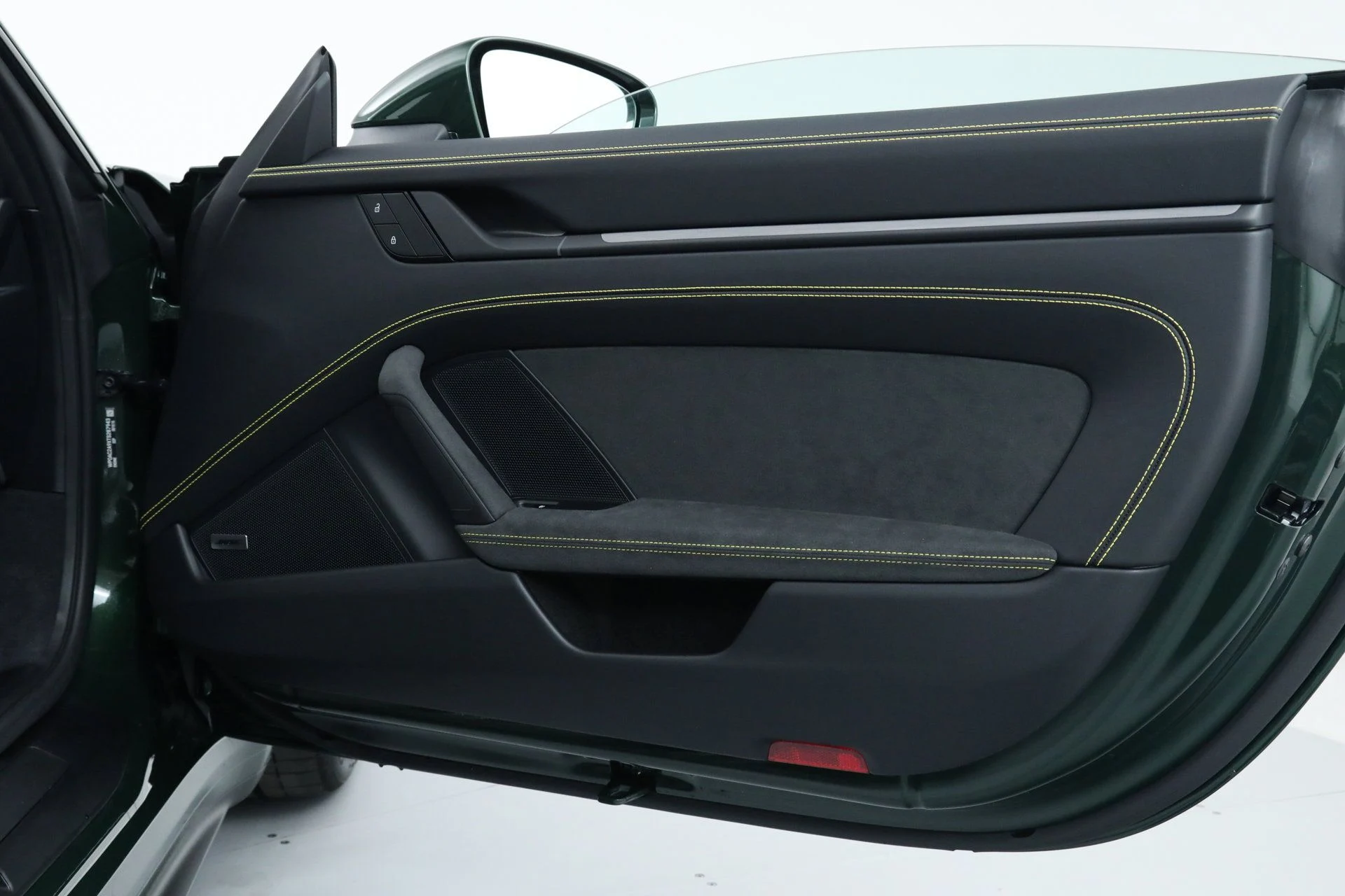 mph014_1820765938_b63870dc6aad78d86acda49b1da7de86_991eb1f82c