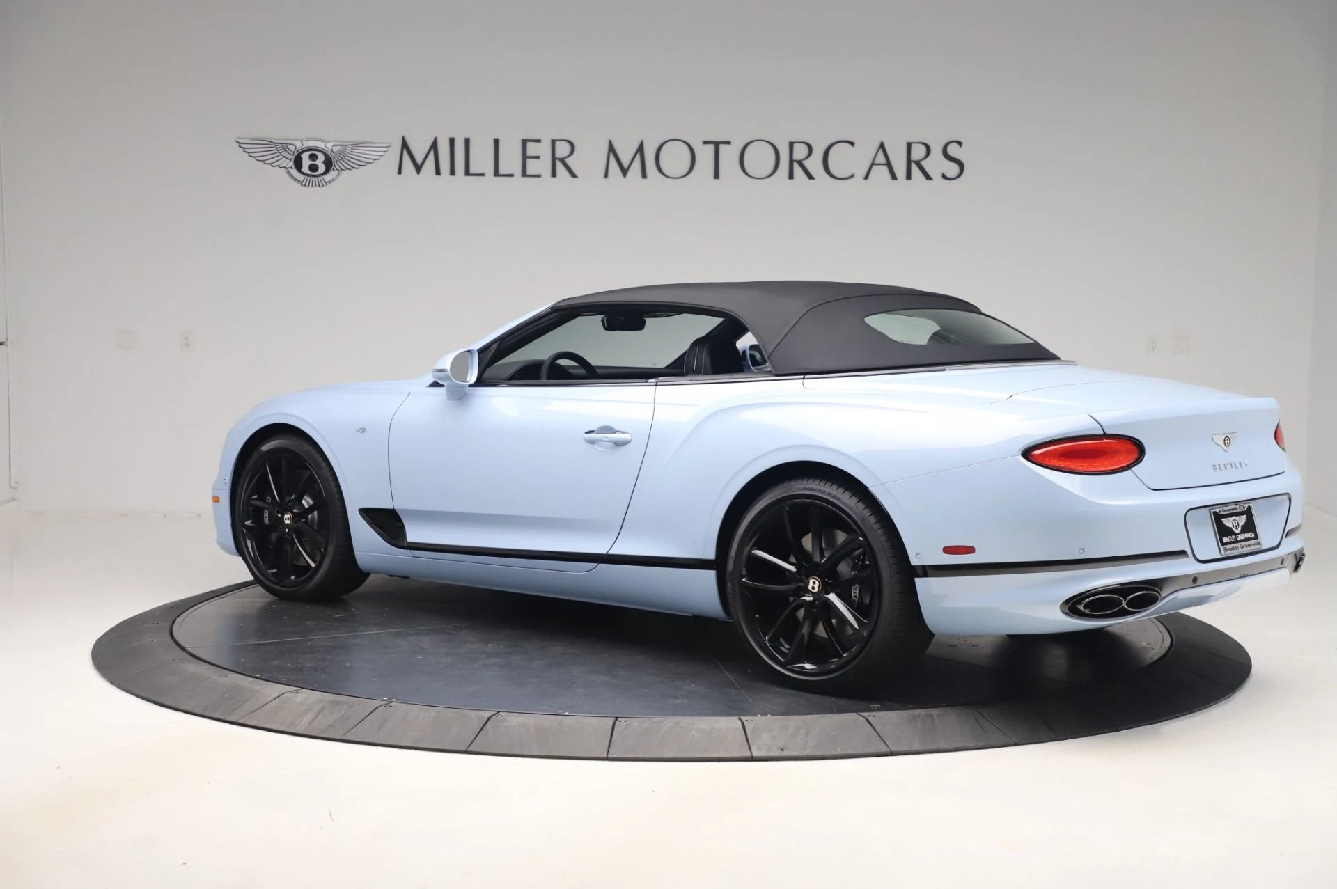 mph014_1822540289_Used_2020_Bentley_Continental_GTC_V8_1777583476_cd5c1ec607