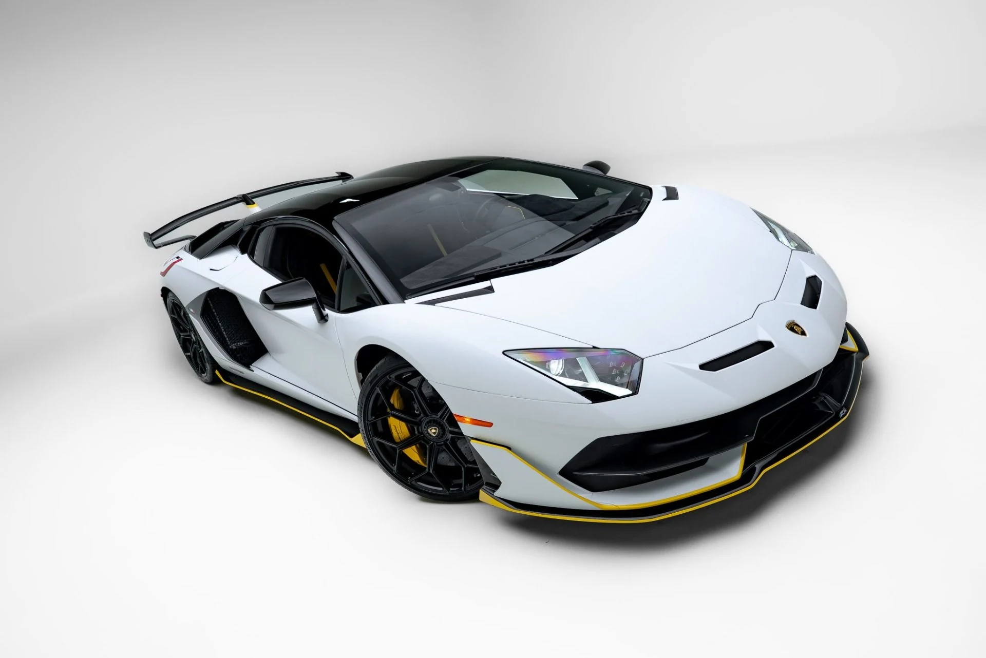 mph014_1822565244_Used_2021_Lamborghini_Aventador_SVJ_LP_770_4_SVJ_1780076945_c7968b0ec6