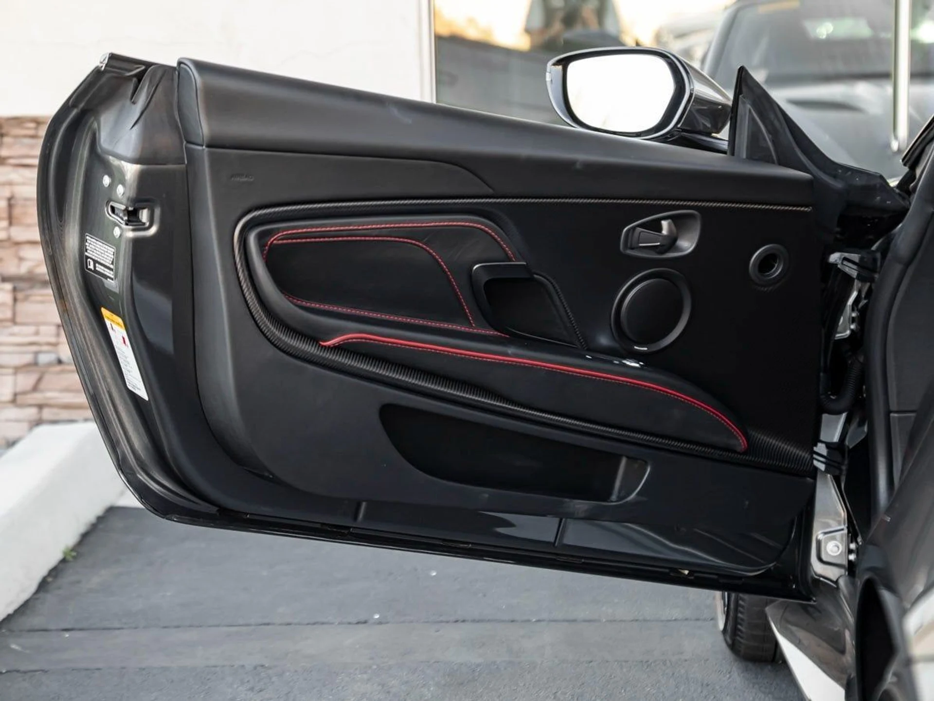 mph014_1823305797_15_5c850886be