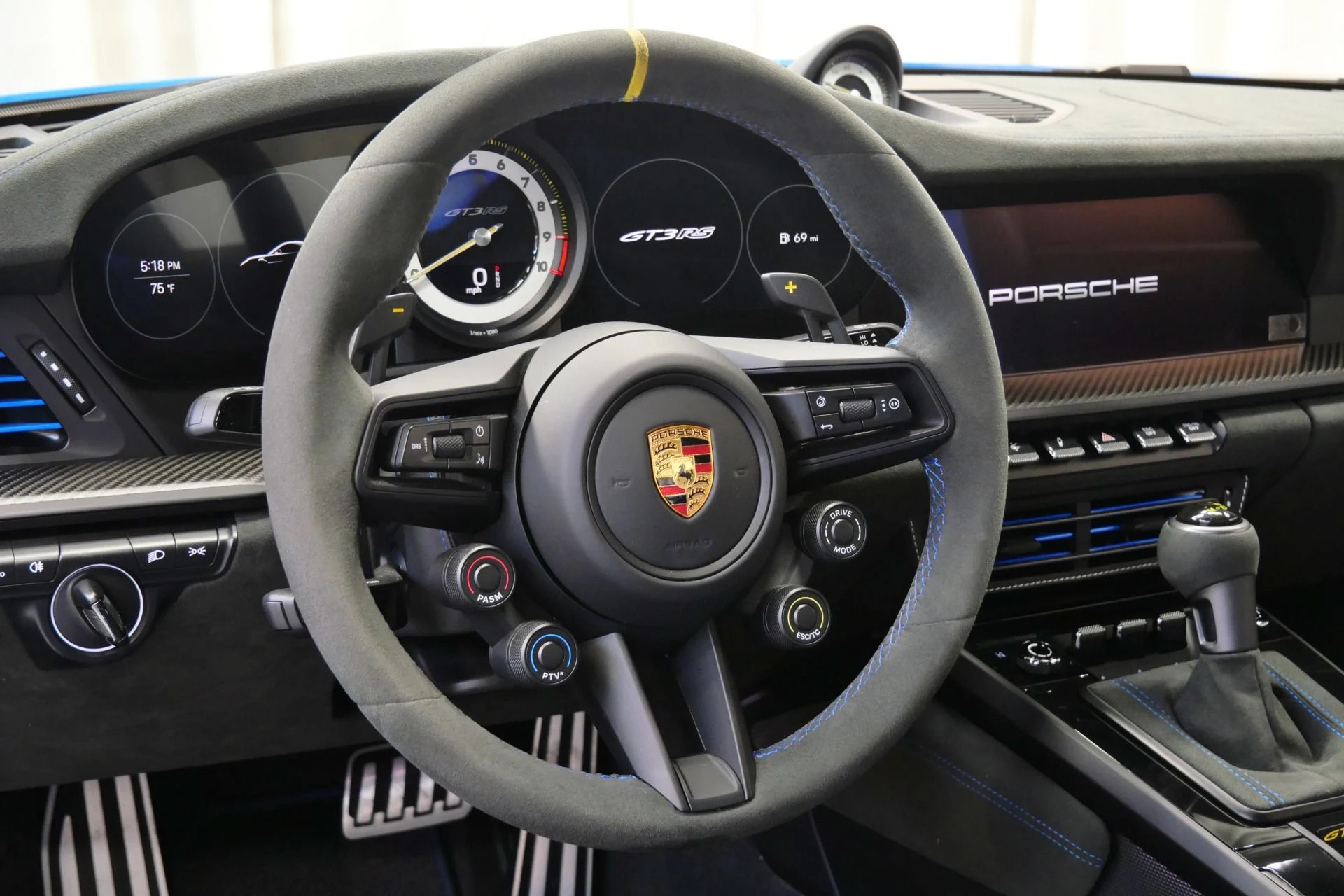 mph014_1823467137_Used_2024_Porsche_911_GT_3_RS_Weissach_1760105910_ec34b727ff