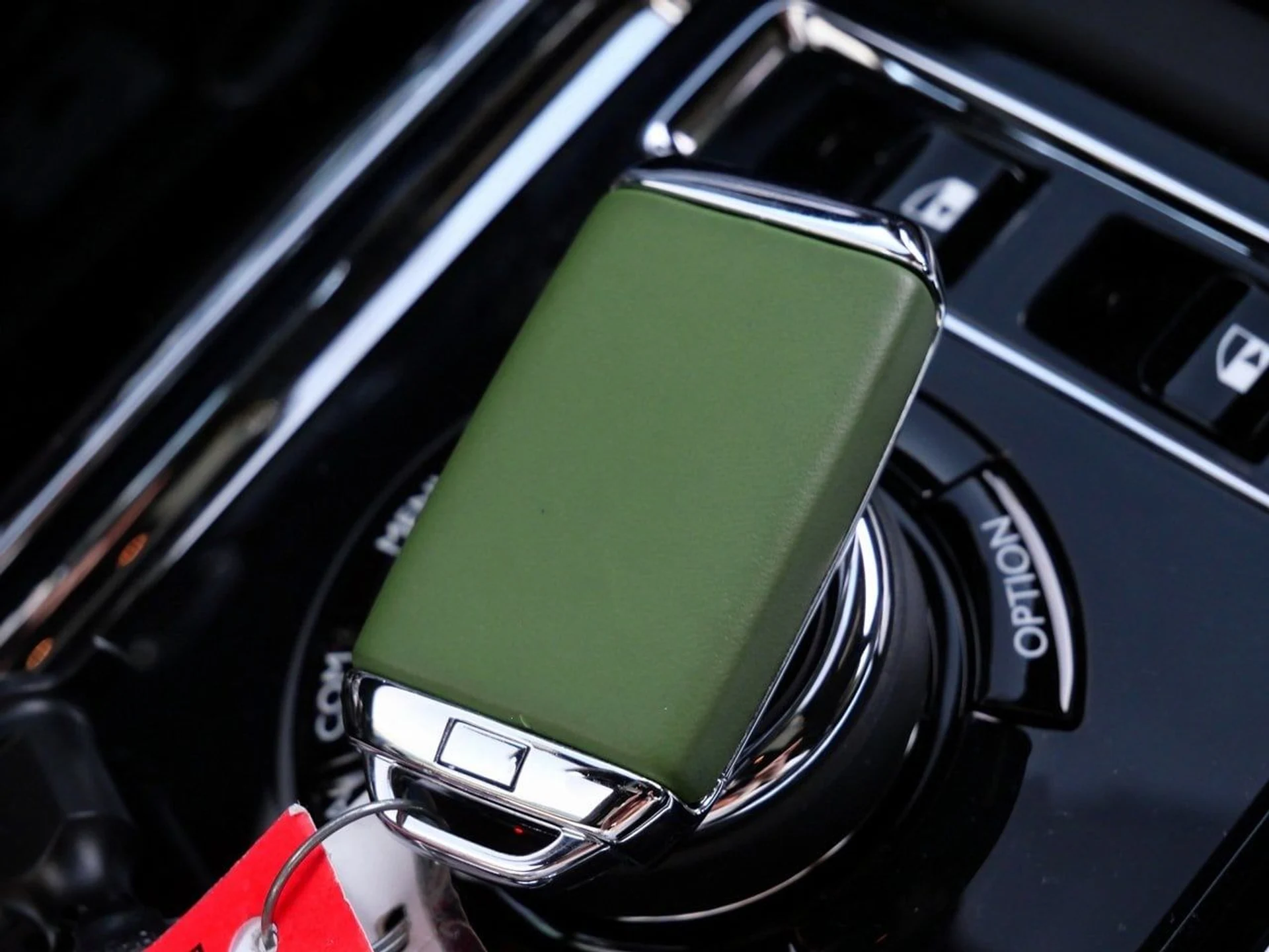 mph014_1826578826_923b15ca2605d83a54d51802cd59ba45x_1d0d6b9081