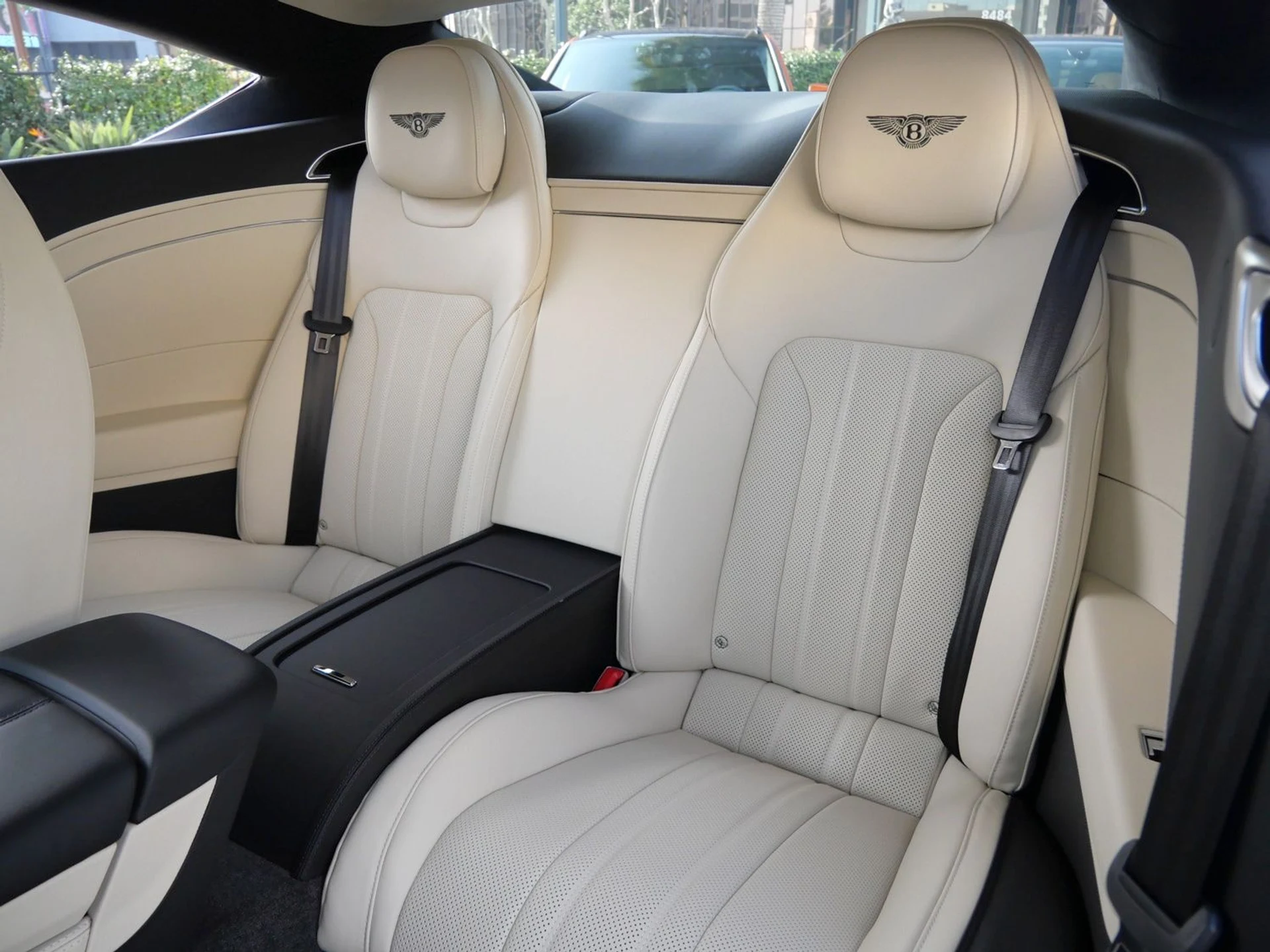 mph014_183480816_a9d0f2bfaf4c42258ac400a5de324cbd_94dfa751e2