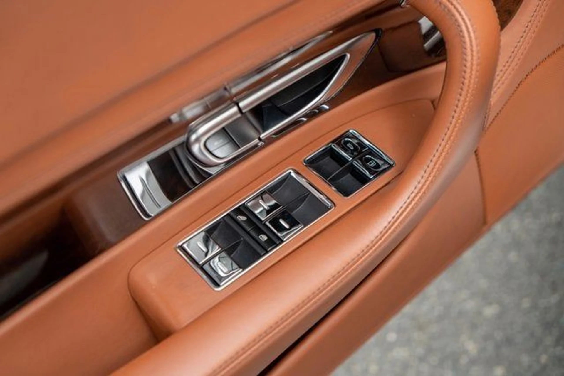 mph014_1834824336_15_5d47cce12c