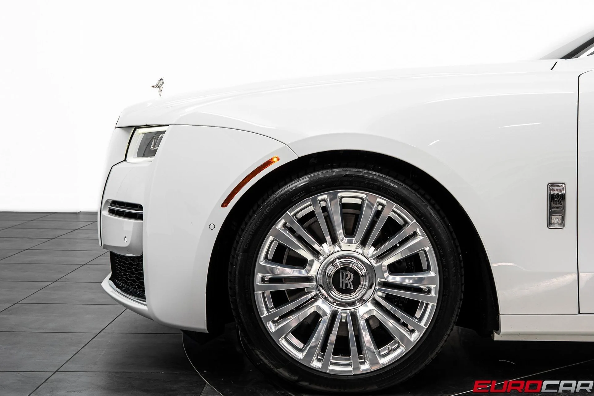 mph014_1838292317_image_15_9ca618eb1d