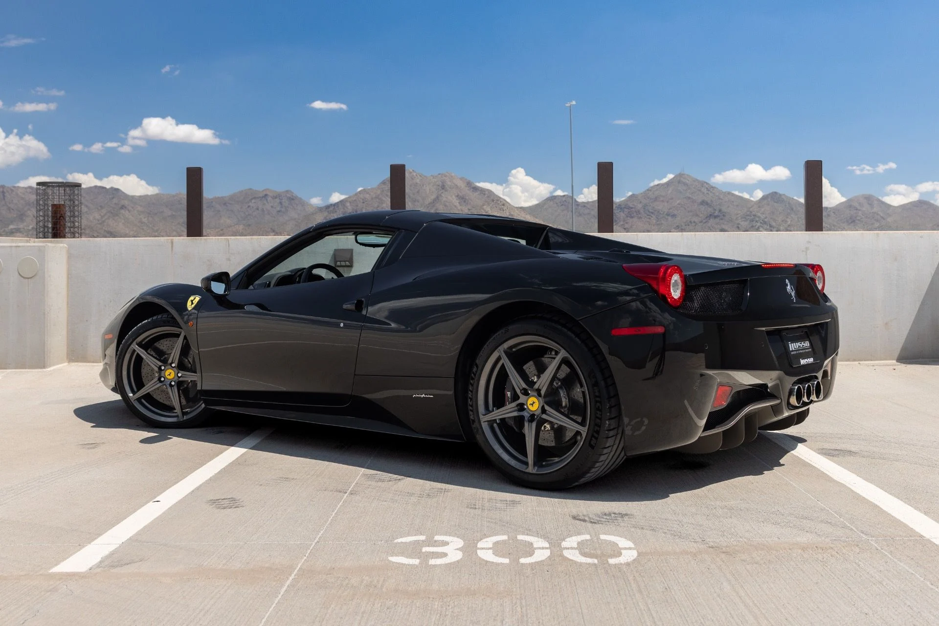 mph014_1840035522_Used_2012_Ferrari_458_Spider_1788476074_6f6efa4fff