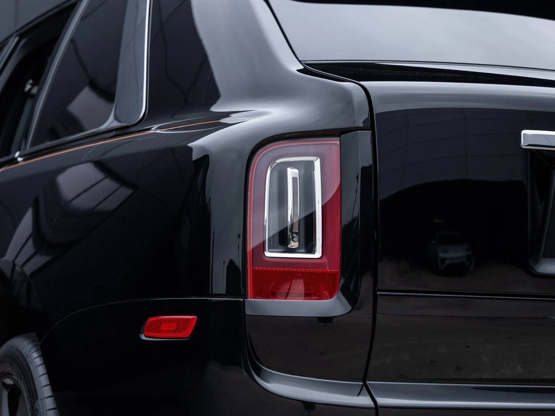 mph014_1841280773_15_1aae4308de