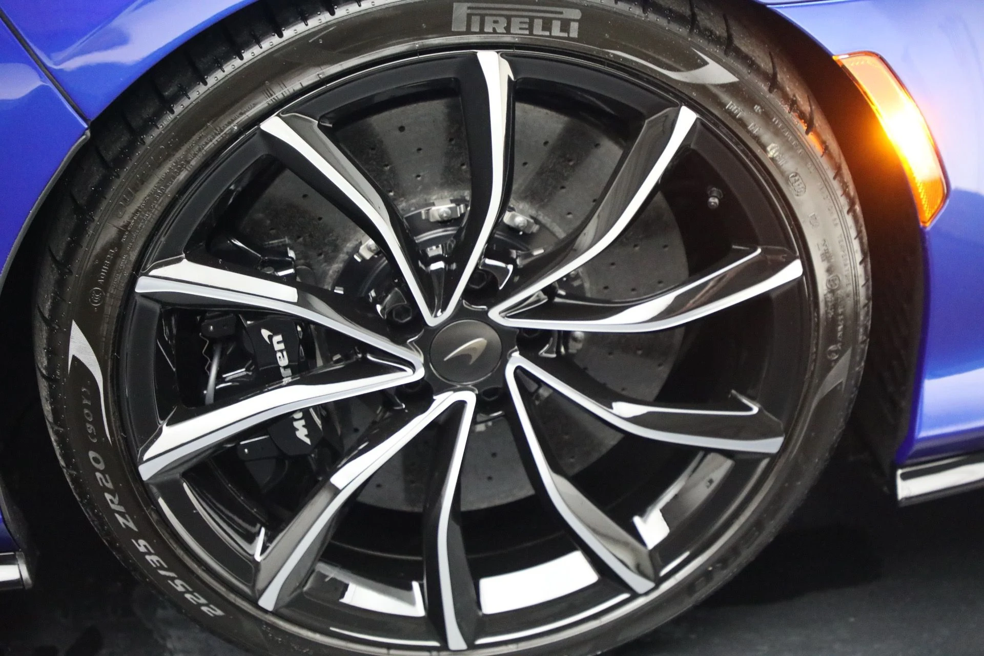 mph014_1844385832_New_2025_Mc_Laren_GTS_Tech_Lux_7caca9ffff
