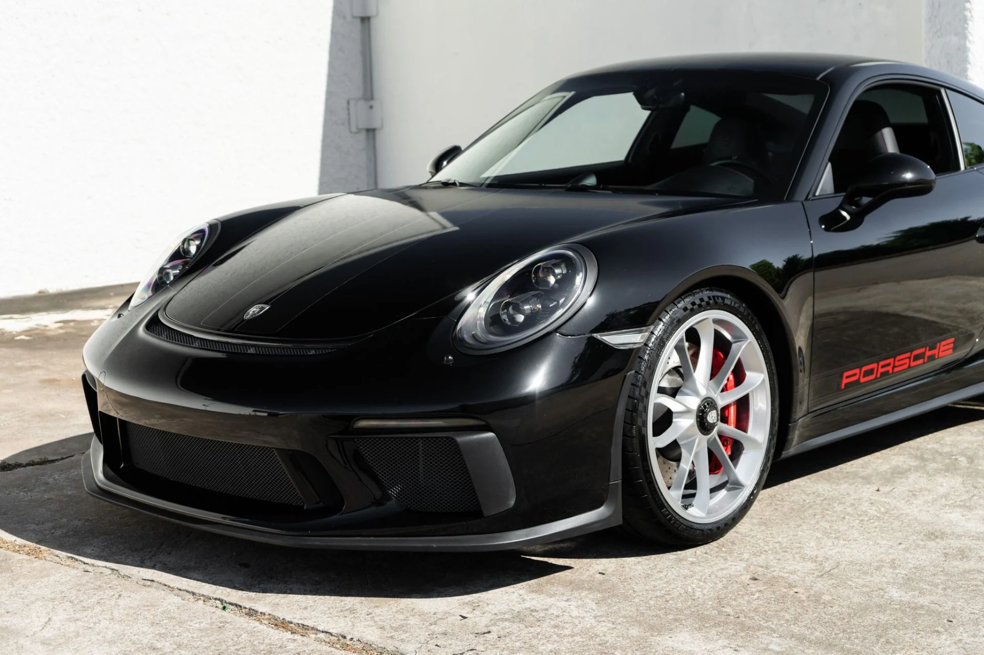 mph014_1849653572_Used_2018_Porsche_911_GT_3_Touring_1787008585_c219d000a3