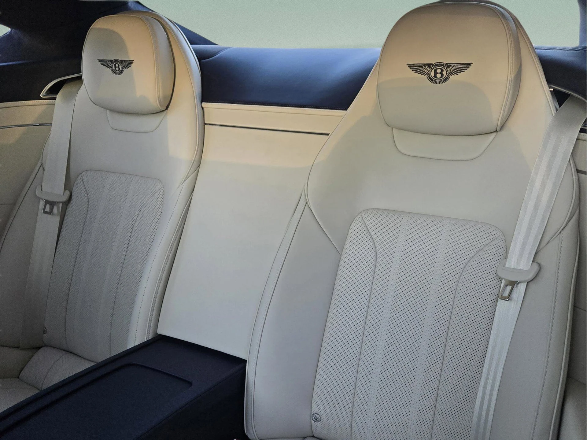 mph014_1851098090_608c6db37c4180a1493f629636888d96x_68d9de18f7