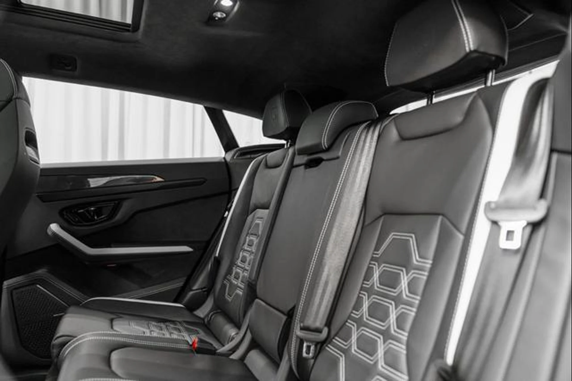 mph014_1852702893_F_Ga_H_Mzv3_Ropz_Vc_GI_Vu_A0_OA_Zo_Y_7cea7e5b26