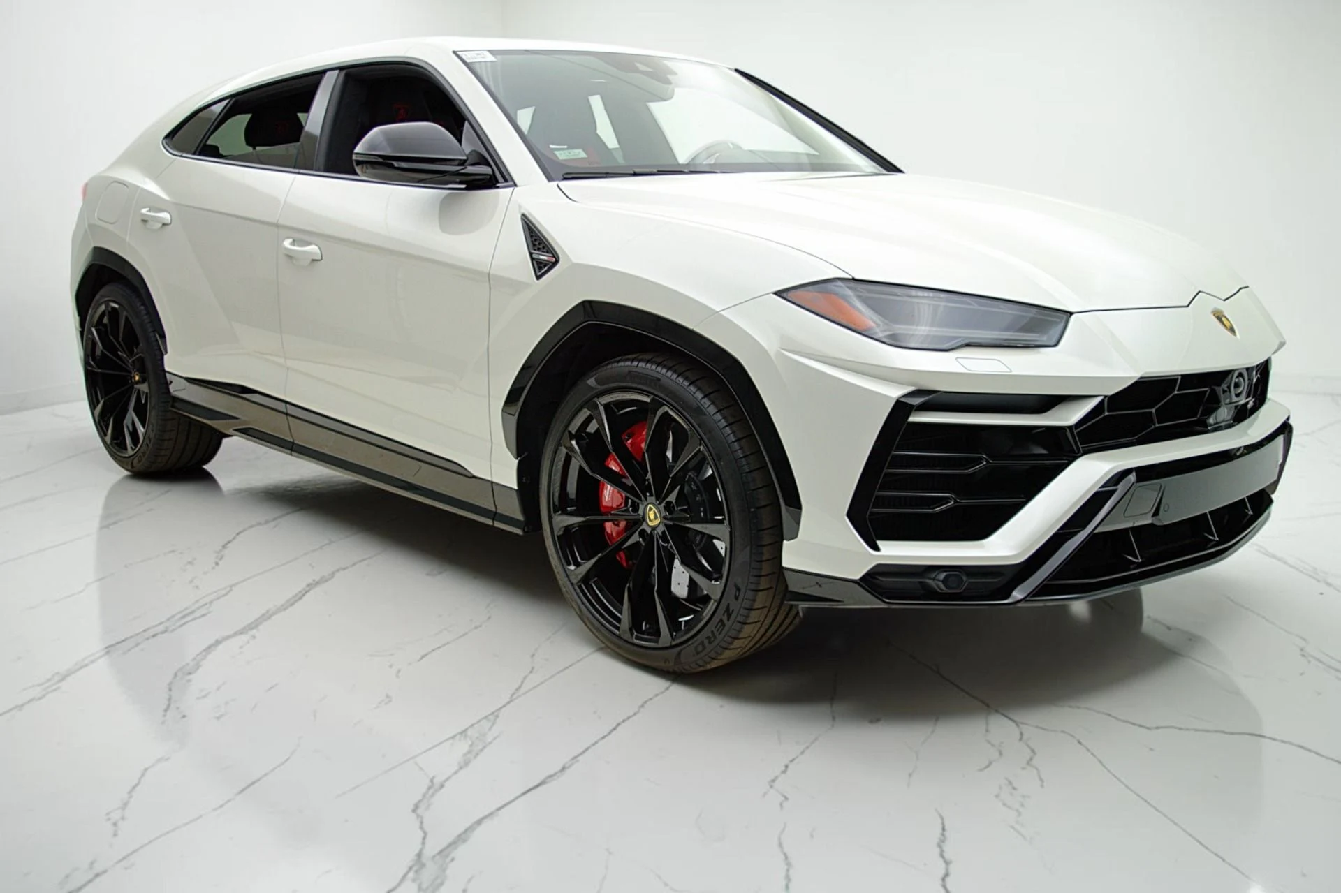 mph014_1854624232_Used_2022_Lamborghini_Urus_SELEZIONE_PRE_OWNED_CERTIFIED_30112807b5