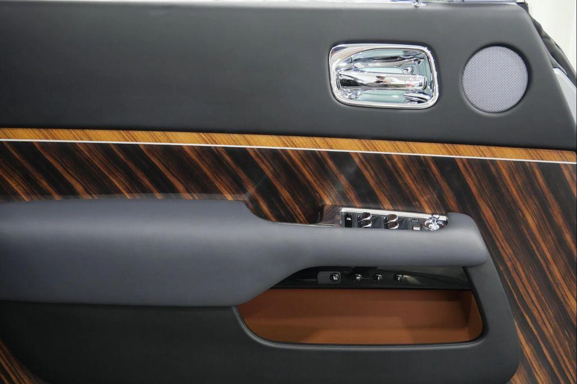 mph014_1855322637_N_Uwhomn_T_Et_Ncs_X9d7g_Jd_U0_S_5_ZU_577d16f649