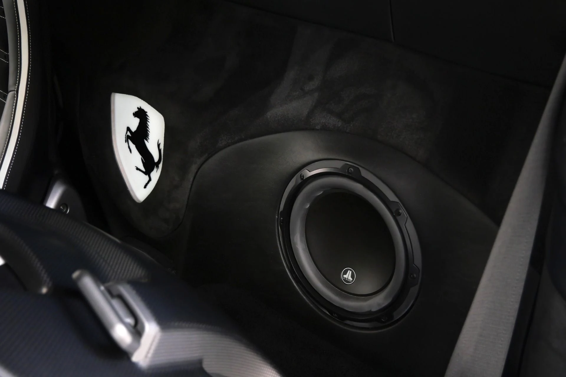mph014_1855497355_Used_2018_Ferrari_488_GTB_1755107199_e14cf95d56