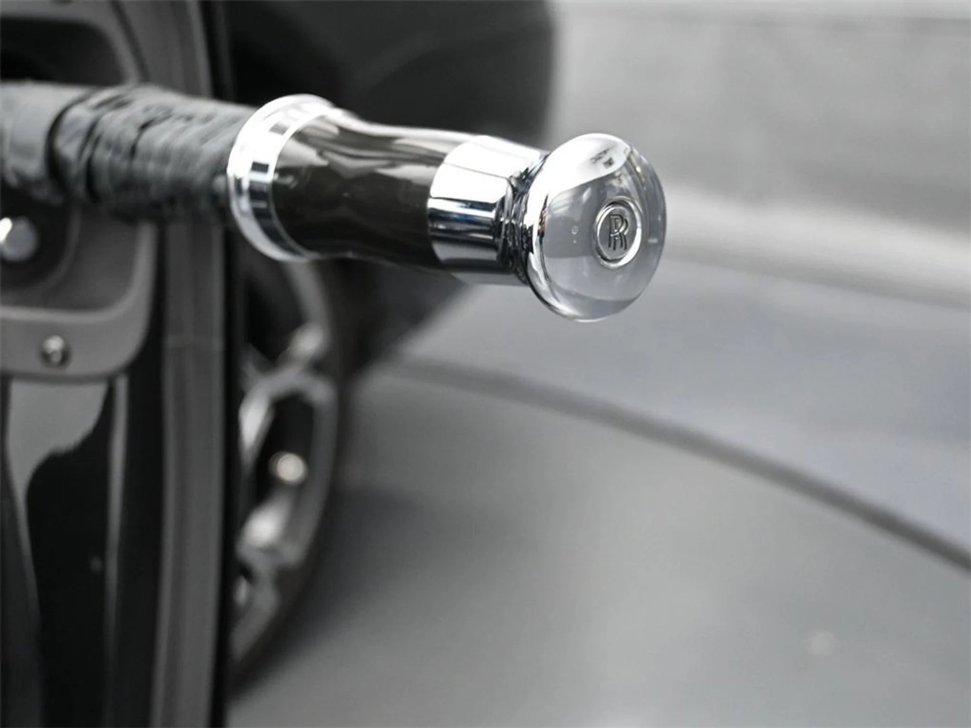 mph014_1865237600_M_Fm_Wc_YJ_Qro_GA_4o_LN_4_G6euq_Ig_BGM_4474f073fc