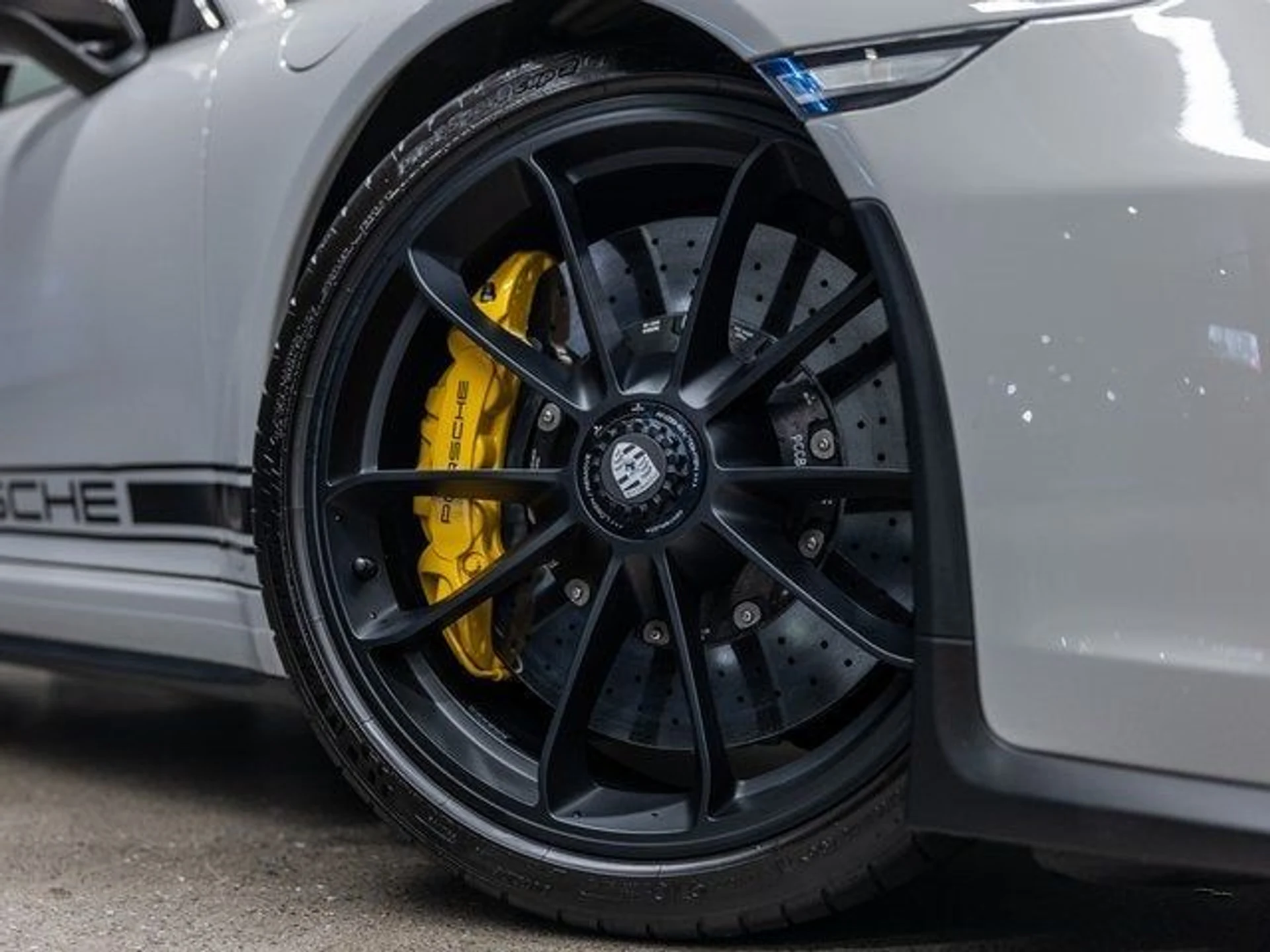 mph014_1869356045_15_768127dcae