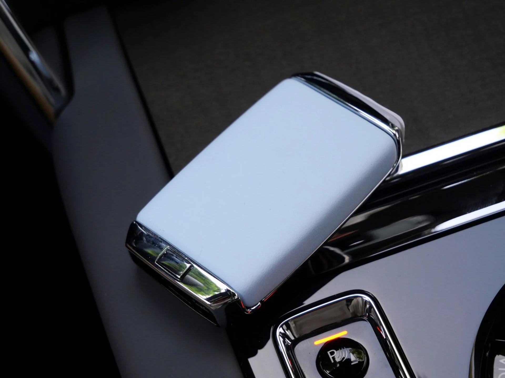 mph014_1871554100_6502b6ca1c30f4a18a2f25b7ca2c16b9x_7a2442240f