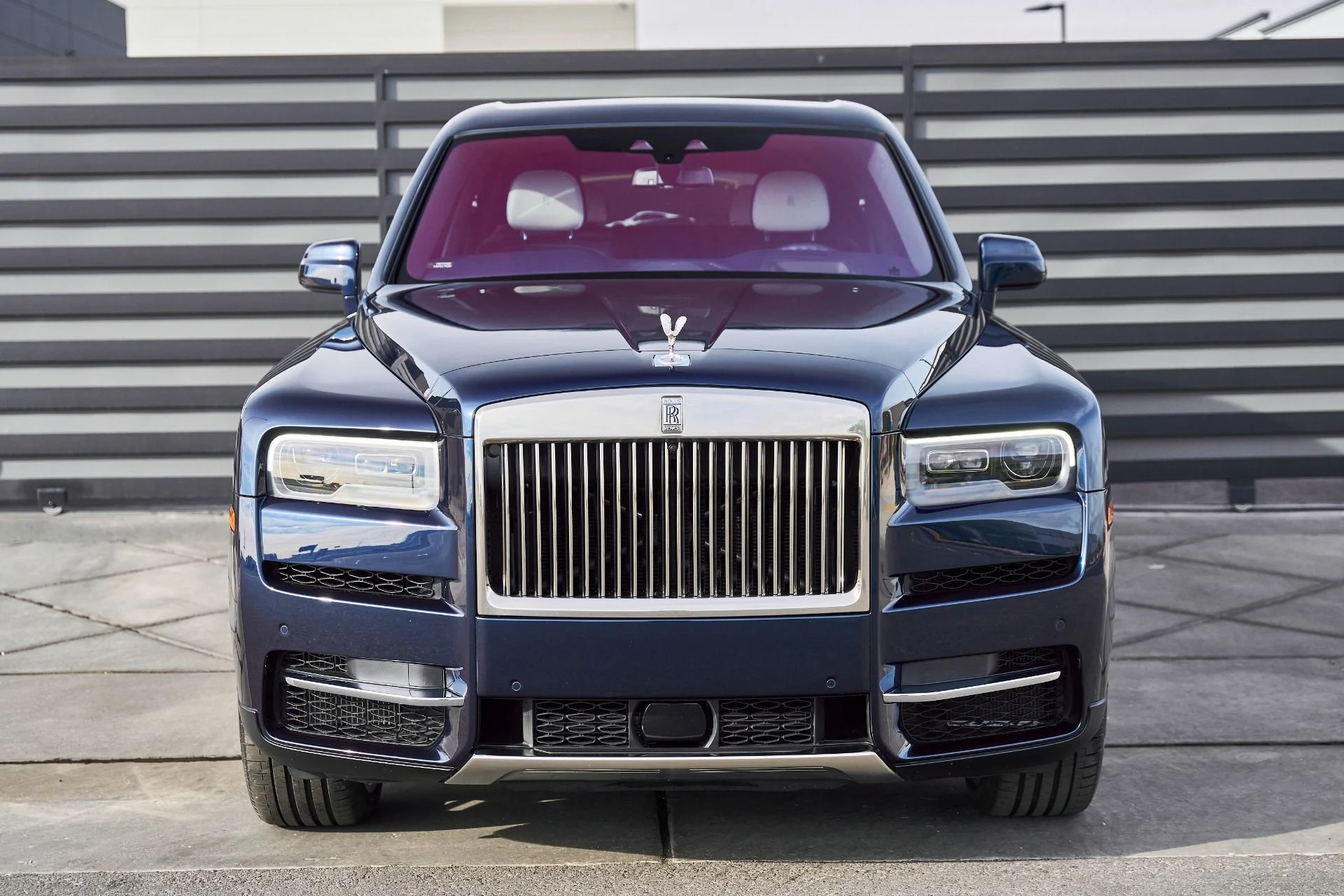 mph014_1872991186_Used_2022_Rolls_Royce_Cullinan_1767746352_1535cabeb6