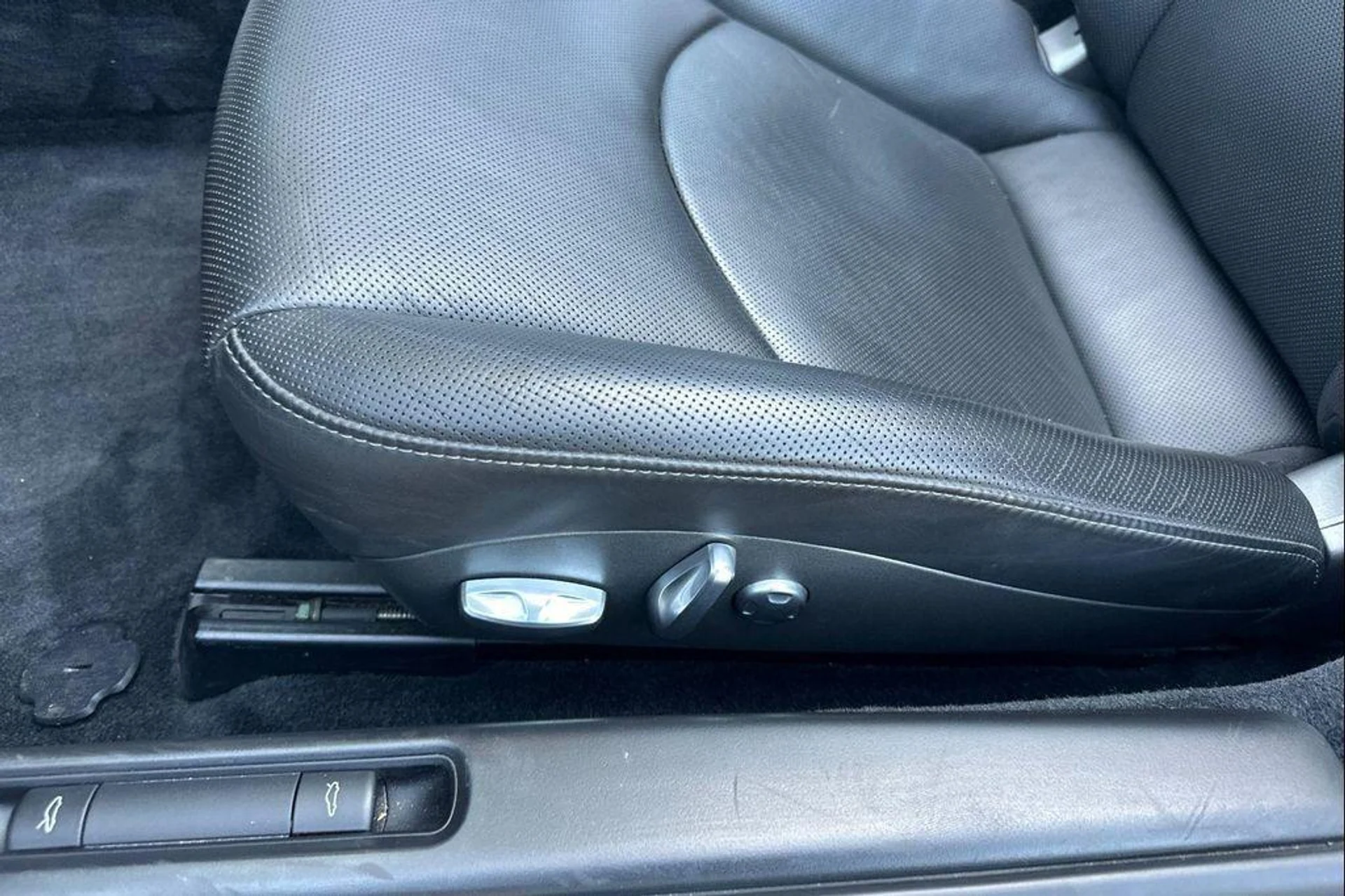 mph014_1873671253_1_UKKY_6coh_Fin_Kn_Xt_A_Cs_Ae_Do_P_Qn_Q_184cef7934