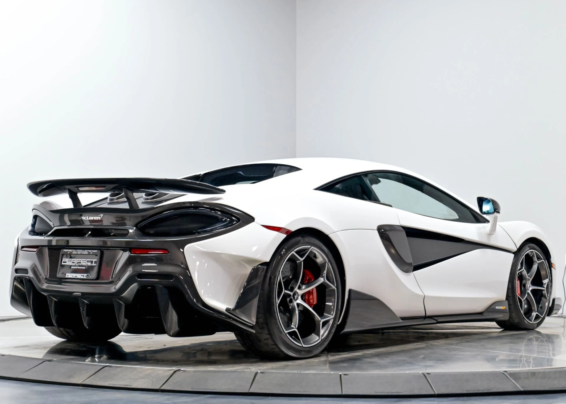 mph014_1878703842_Used_2019_Mc_Laren_600_LT_Base_1782155370_3b56b18623