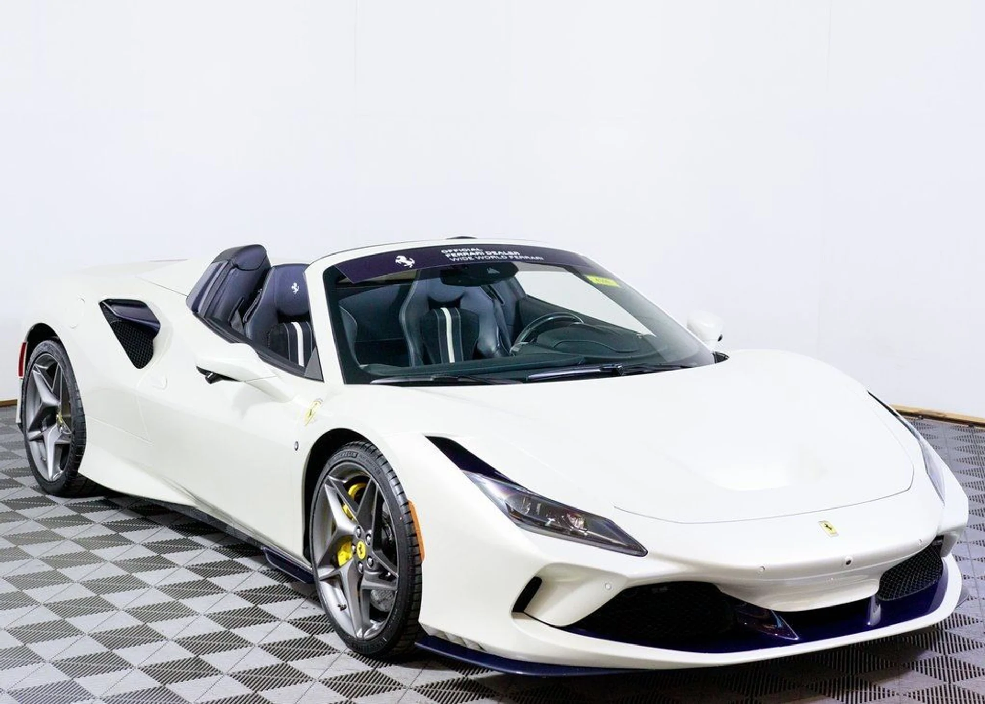 mph014_1878923466_cc03be343e8e994edb95366333837c0a_e4cc1dd730